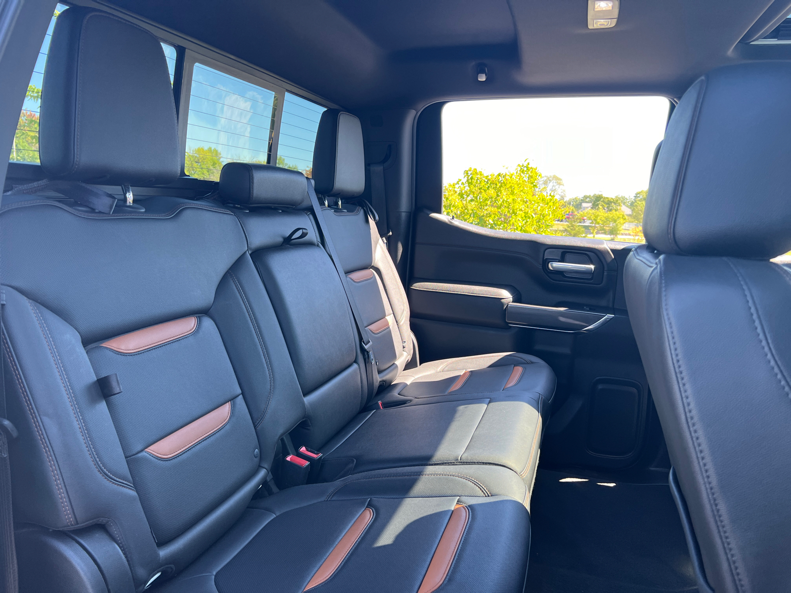 2022 GMC Sierra 1500 Limited AT4 39