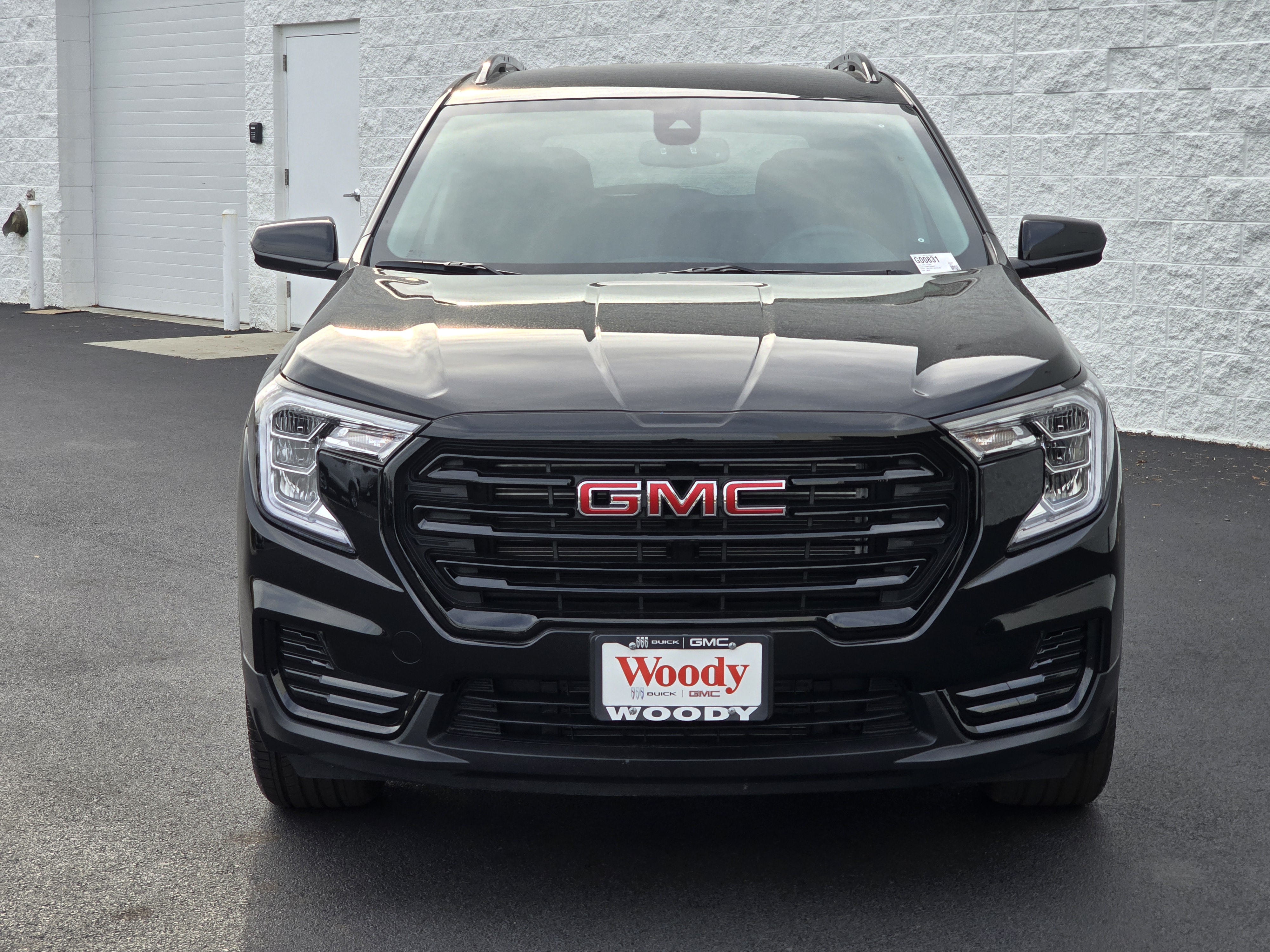 2024 GMC Terrain SLE 10