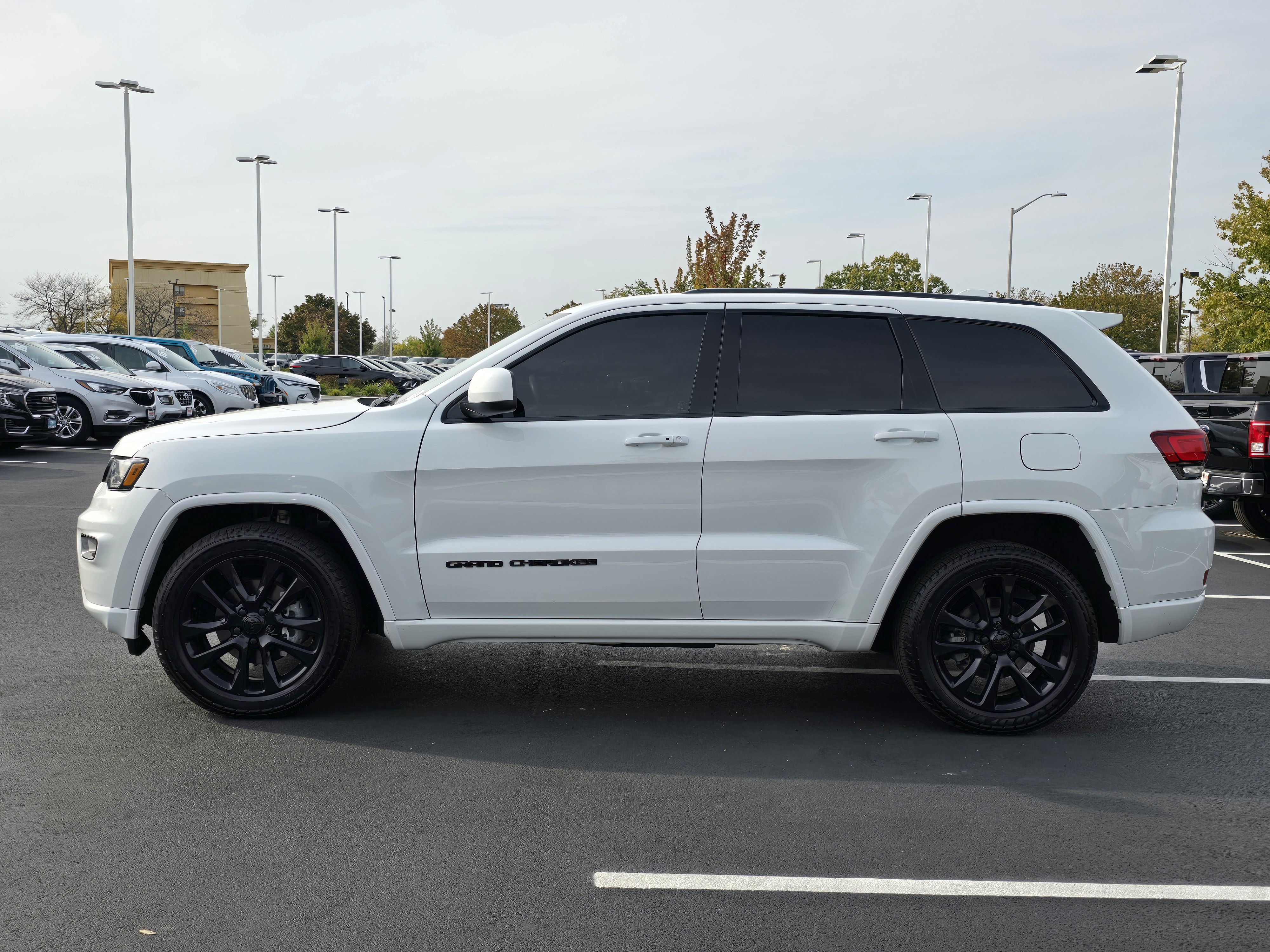 2020 Jeep Grand Cherokee Altitude 5