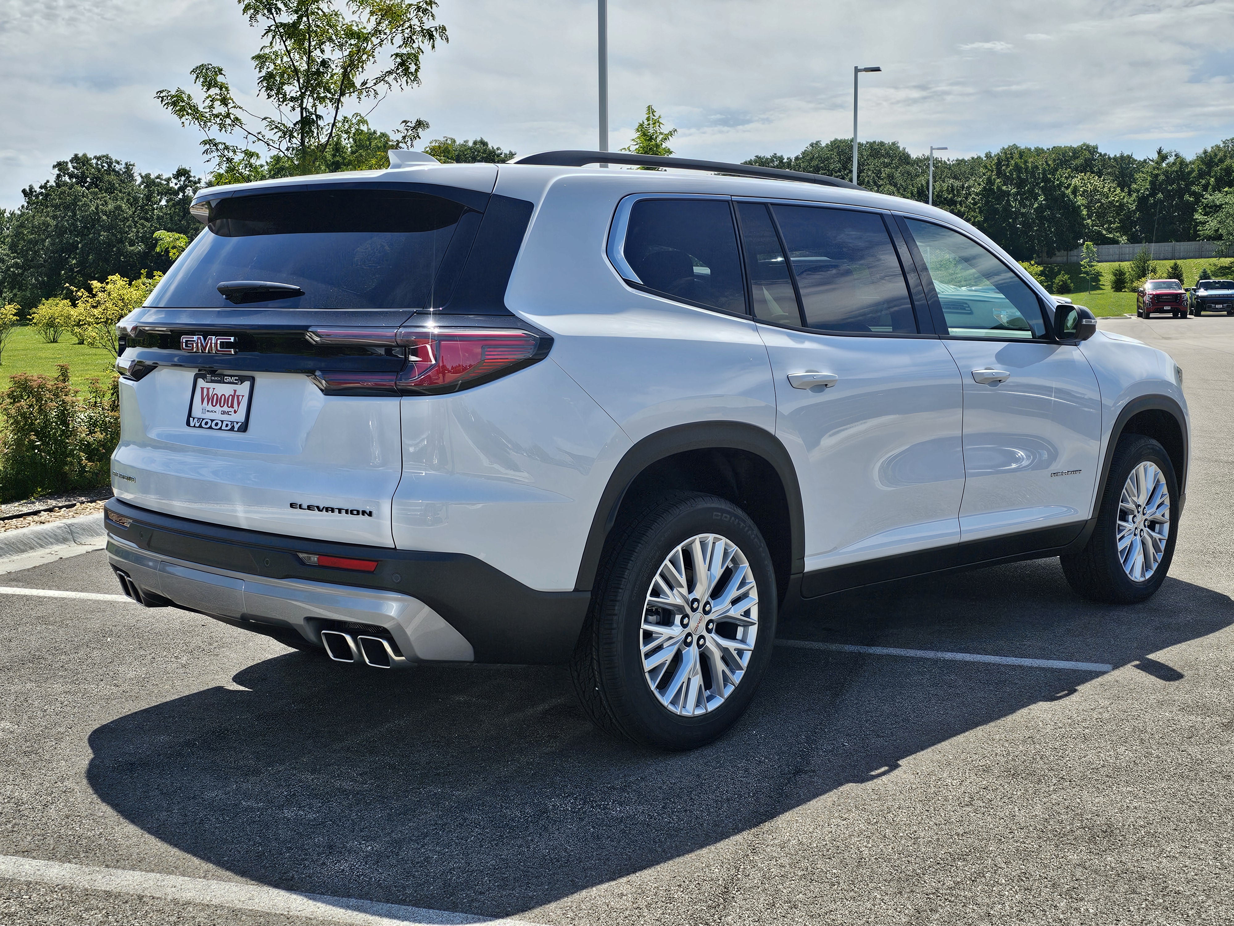 2024 GMC Acadia Elevation 7