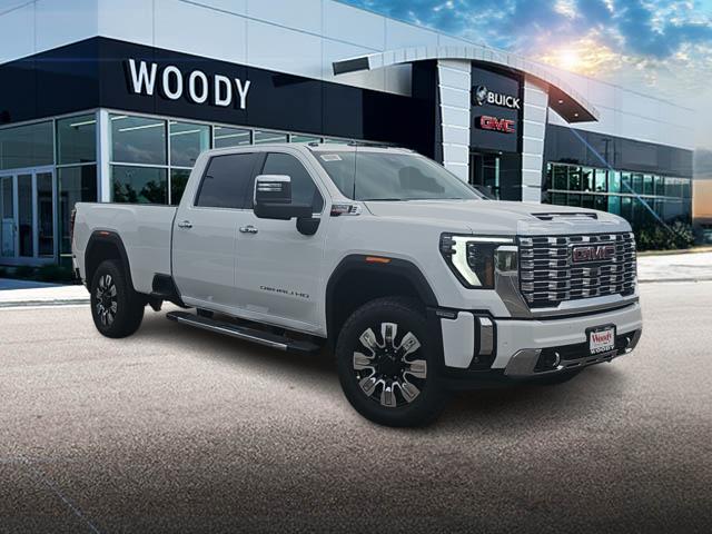 2024 GMC Sierra 2500HD Denali 1