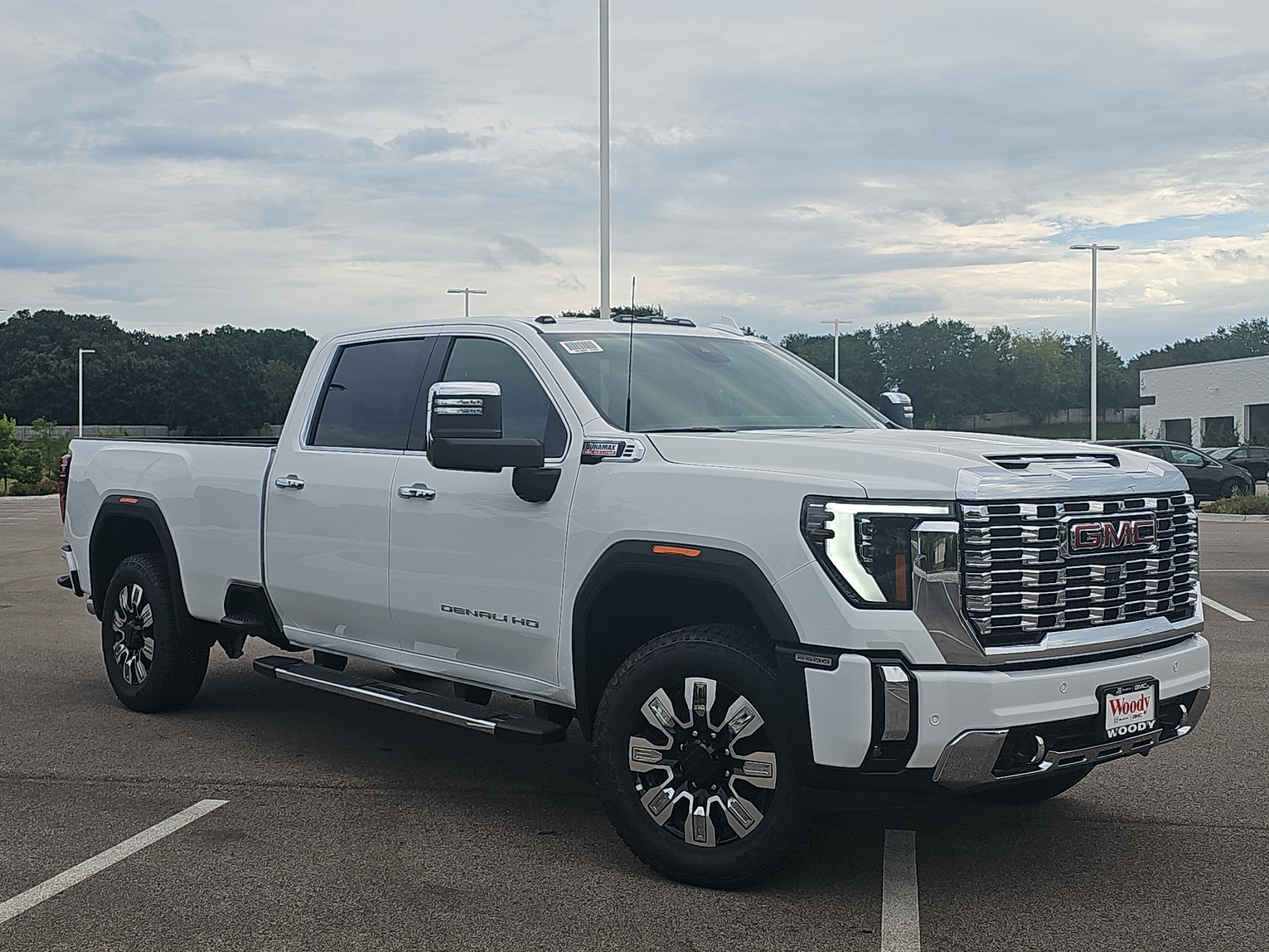 2024 GMC Sierra 2500HD Denali 2