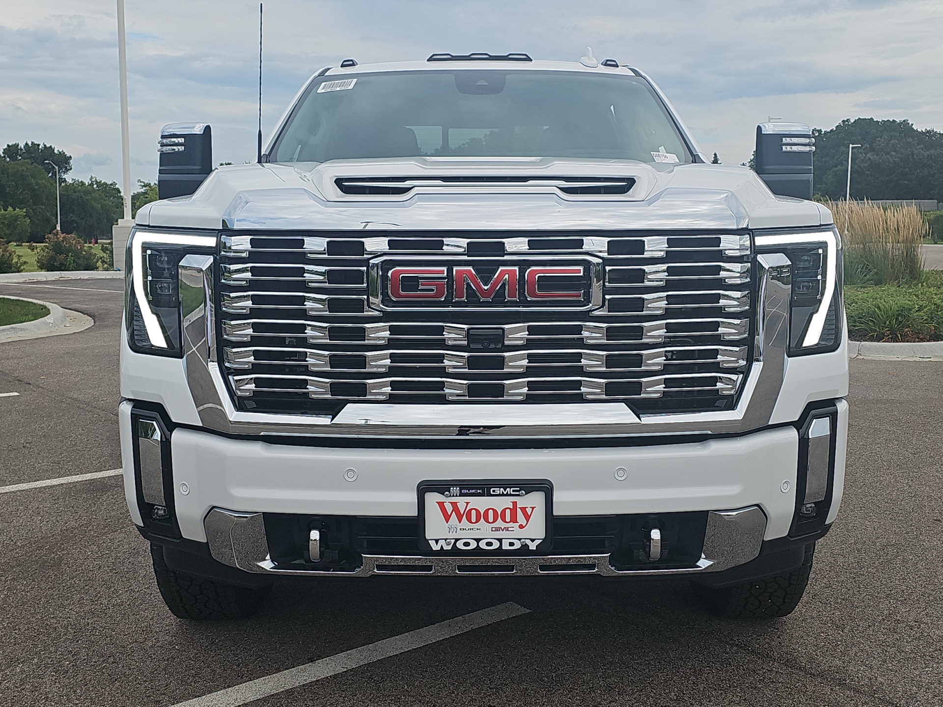 2024 GMC Sierra 2500HD Denali 3