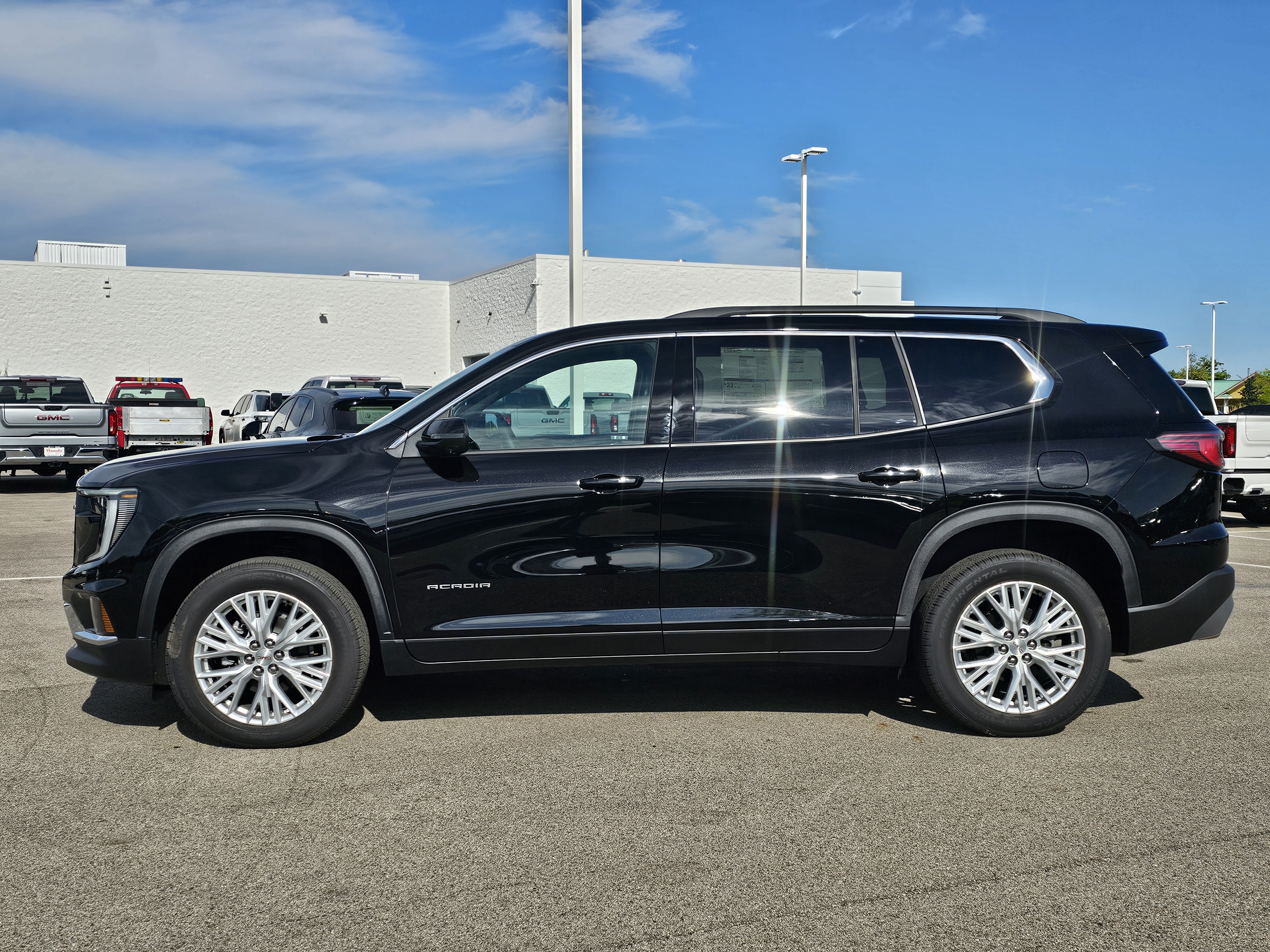 2024 GMC Acadia Elevation 4