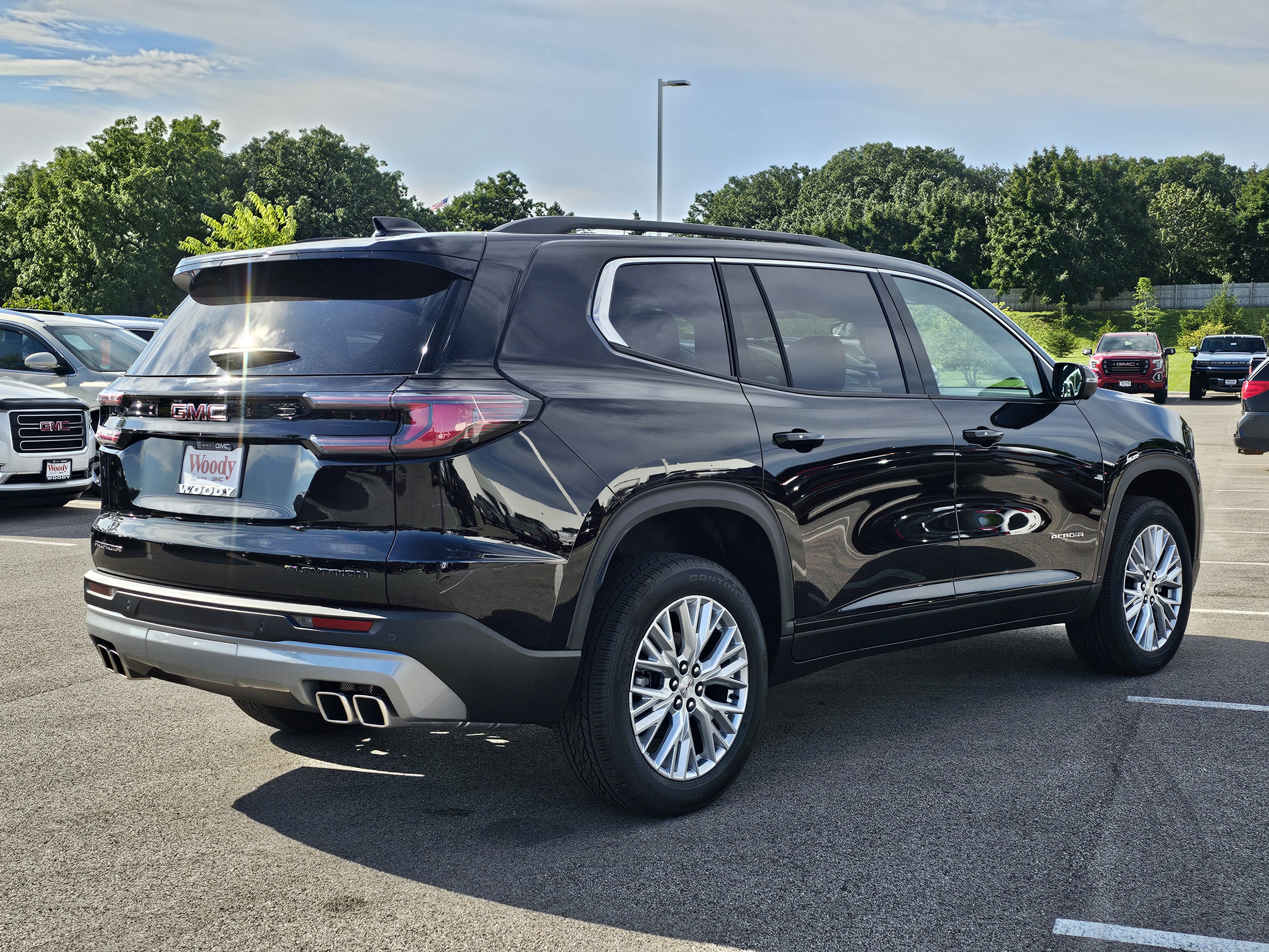 2024 GMC Acadia Elevation 7