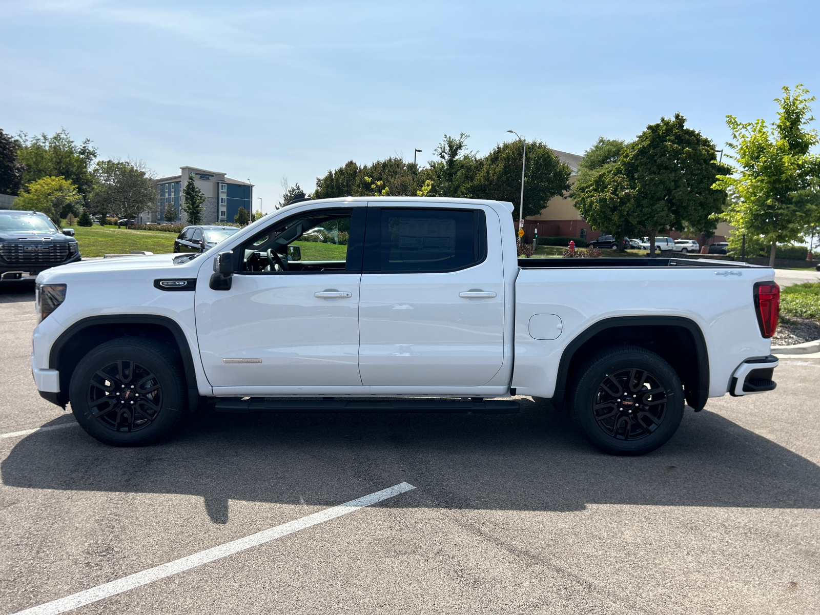 2024 GMC Sierra 1500 Elevation 5