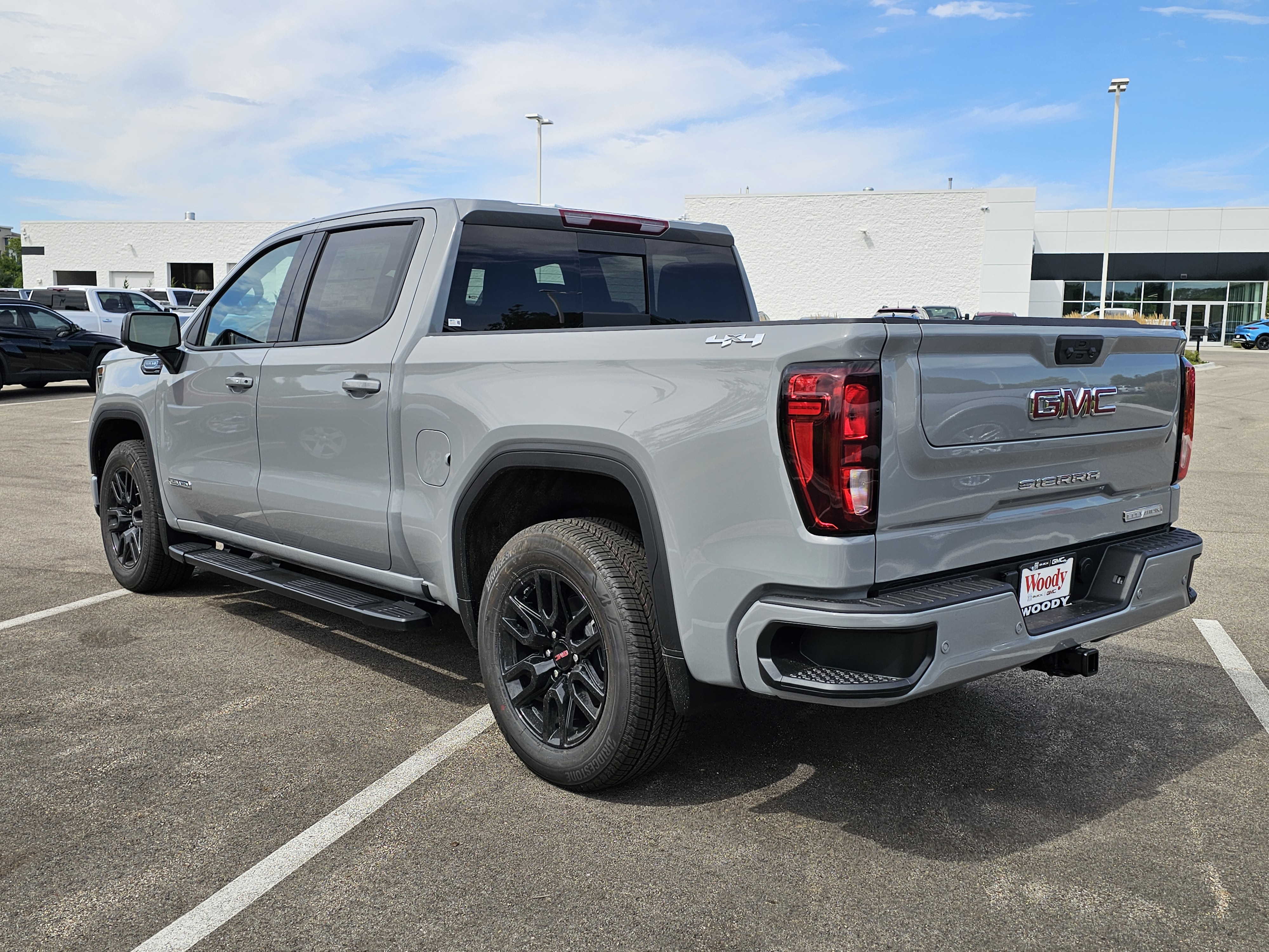 2024 GMC Sierra 1500 Elevation 5