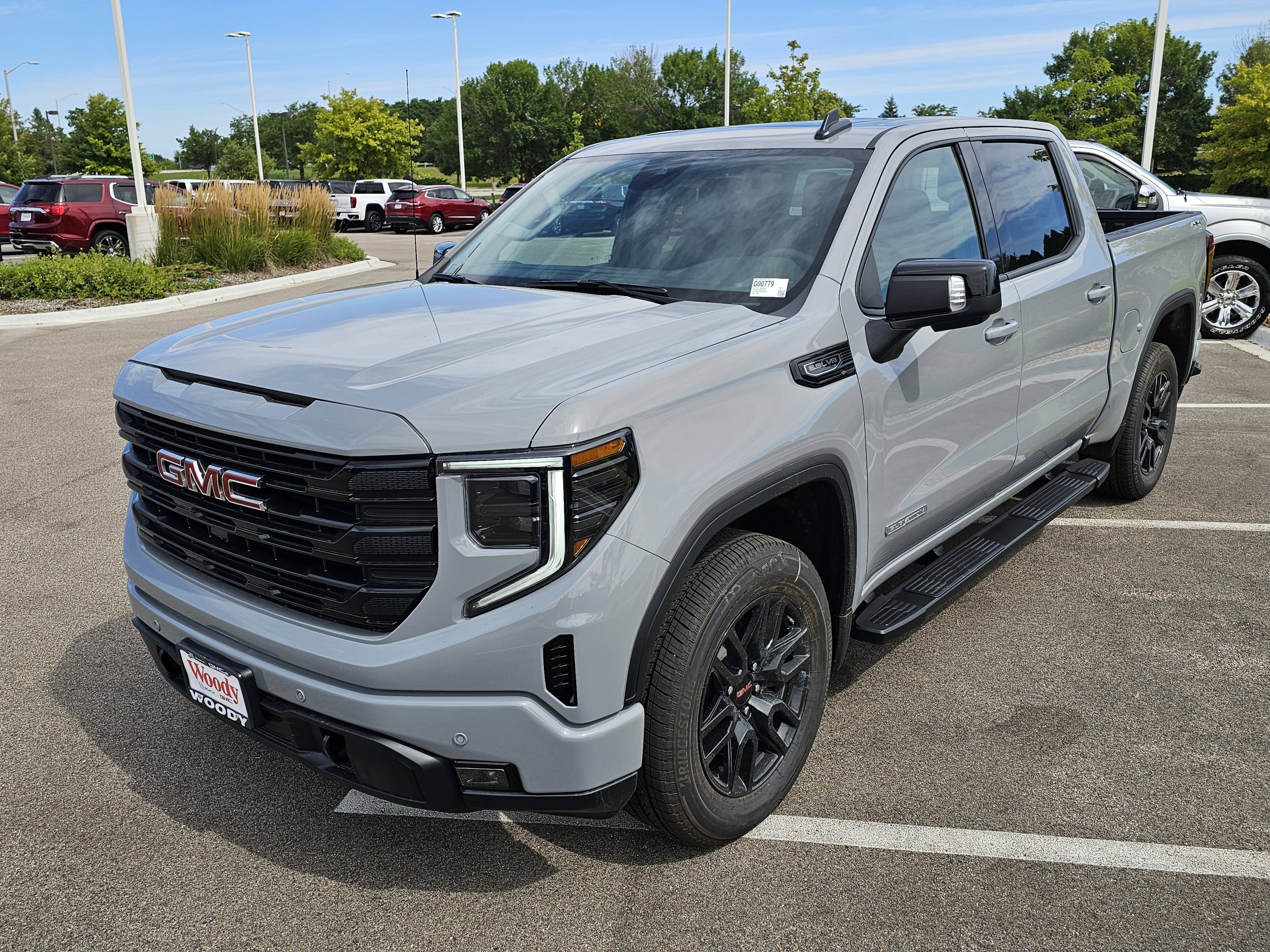 2024 GMC Sierra 1500 Elevation 9