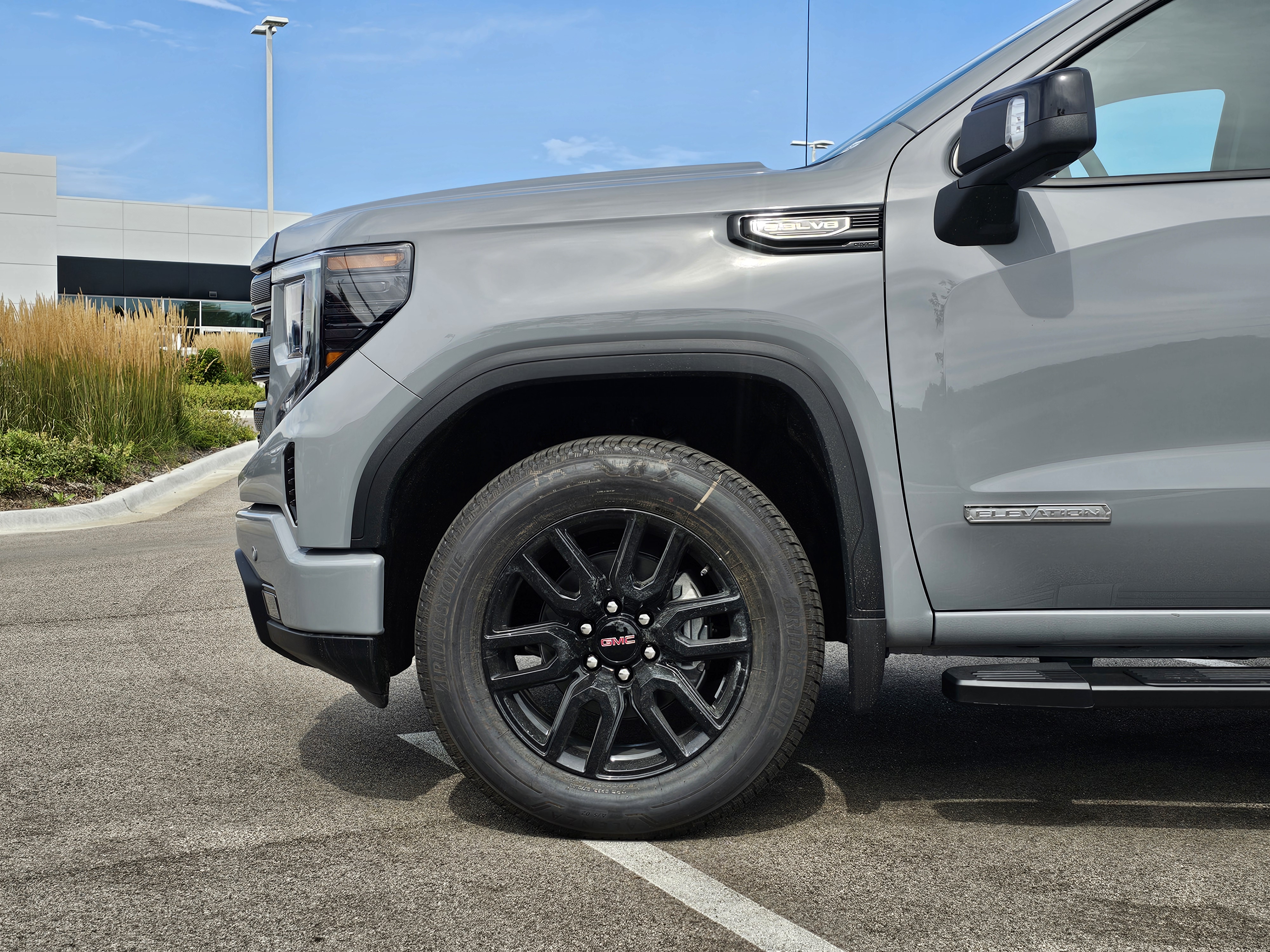 2024 GMC Sierra 1500 Elevation 10