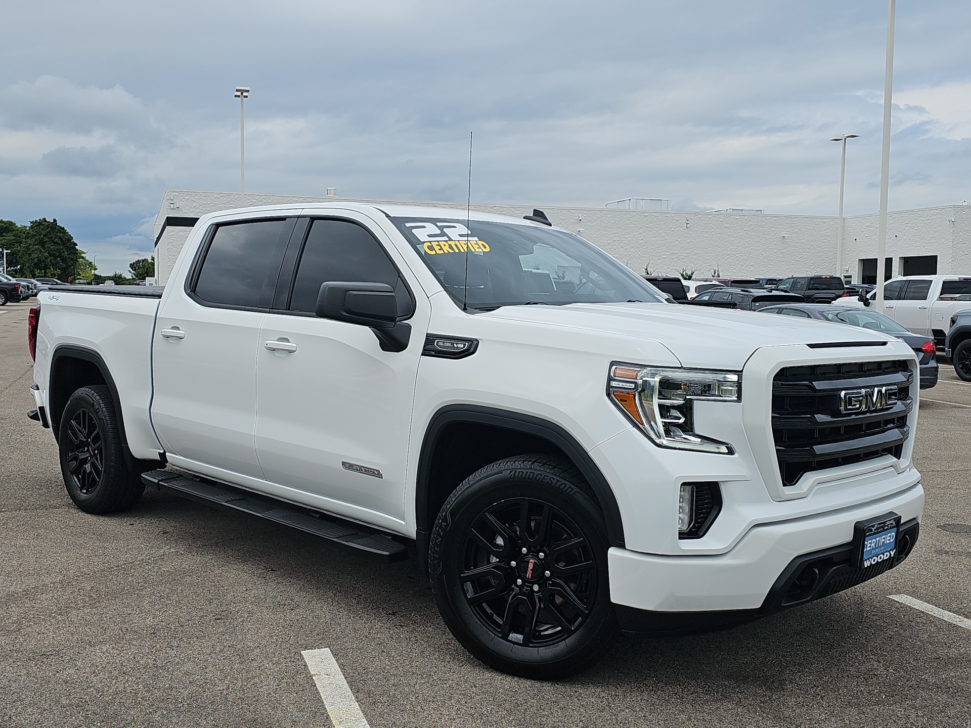 2022 GMC Sierra 1500 Limited Elevation 2