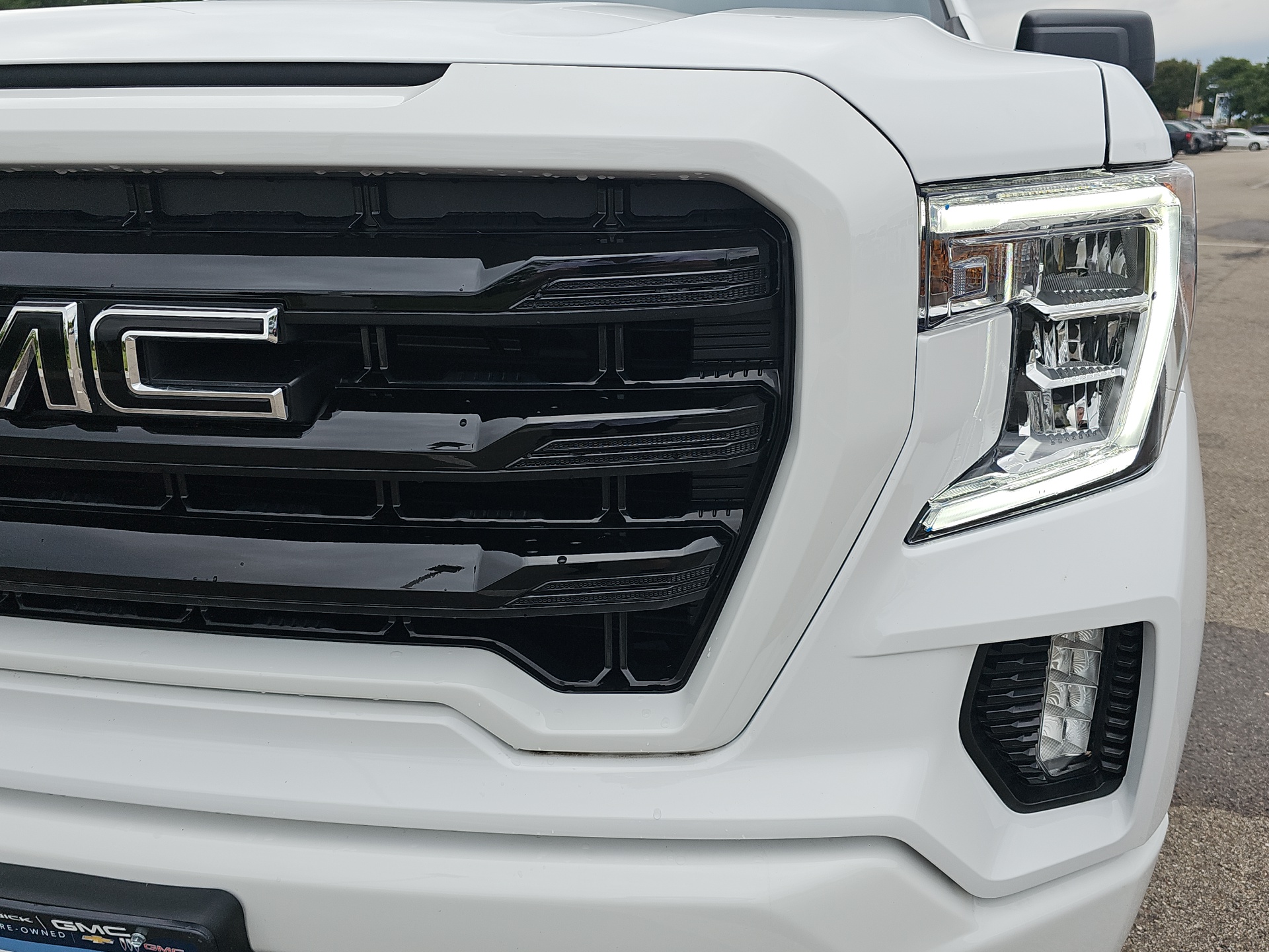 2022 GMC Sierra 1500 Limited Elevation 10