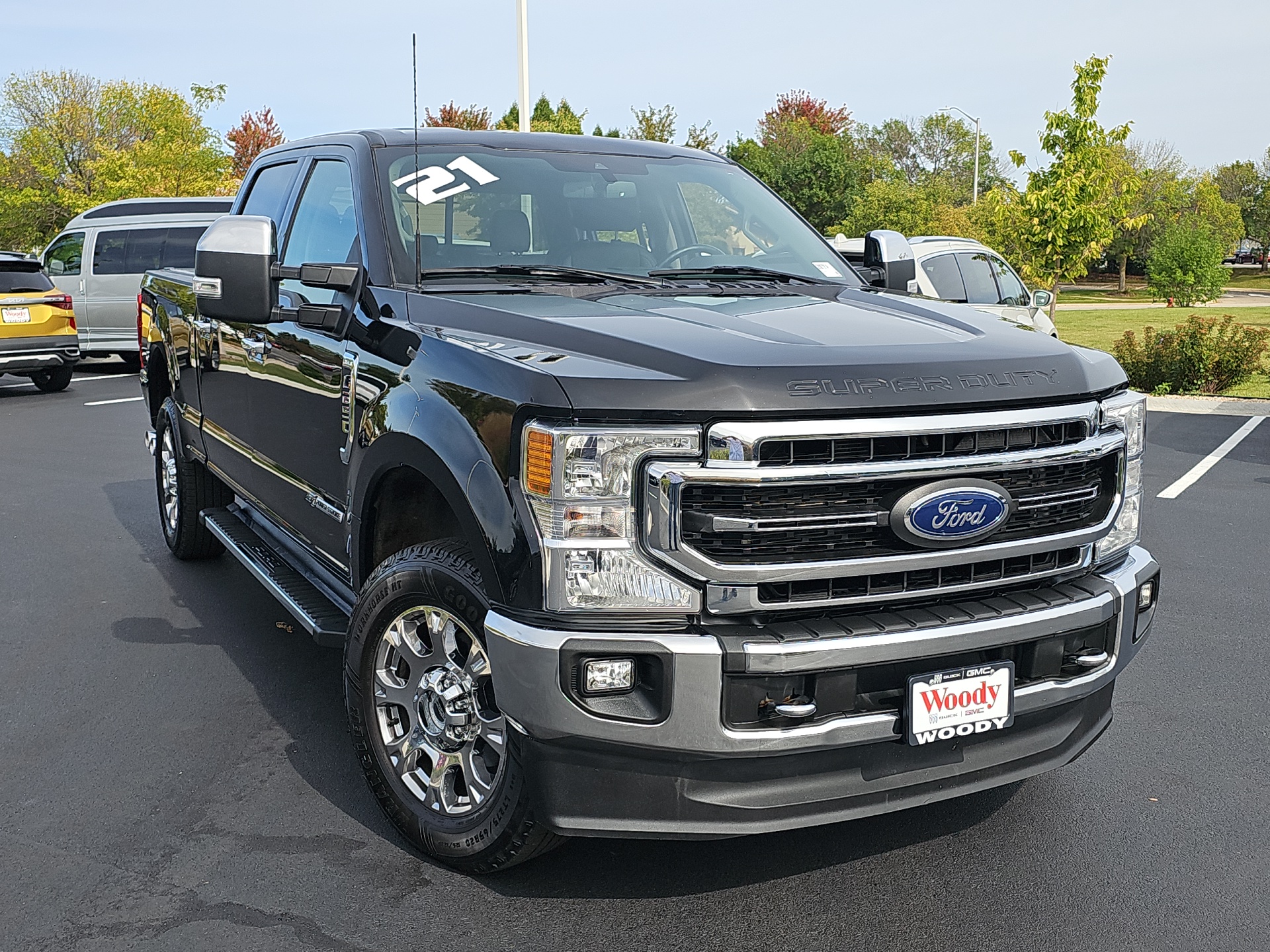 2021 Ford F-250SD Lariat 2