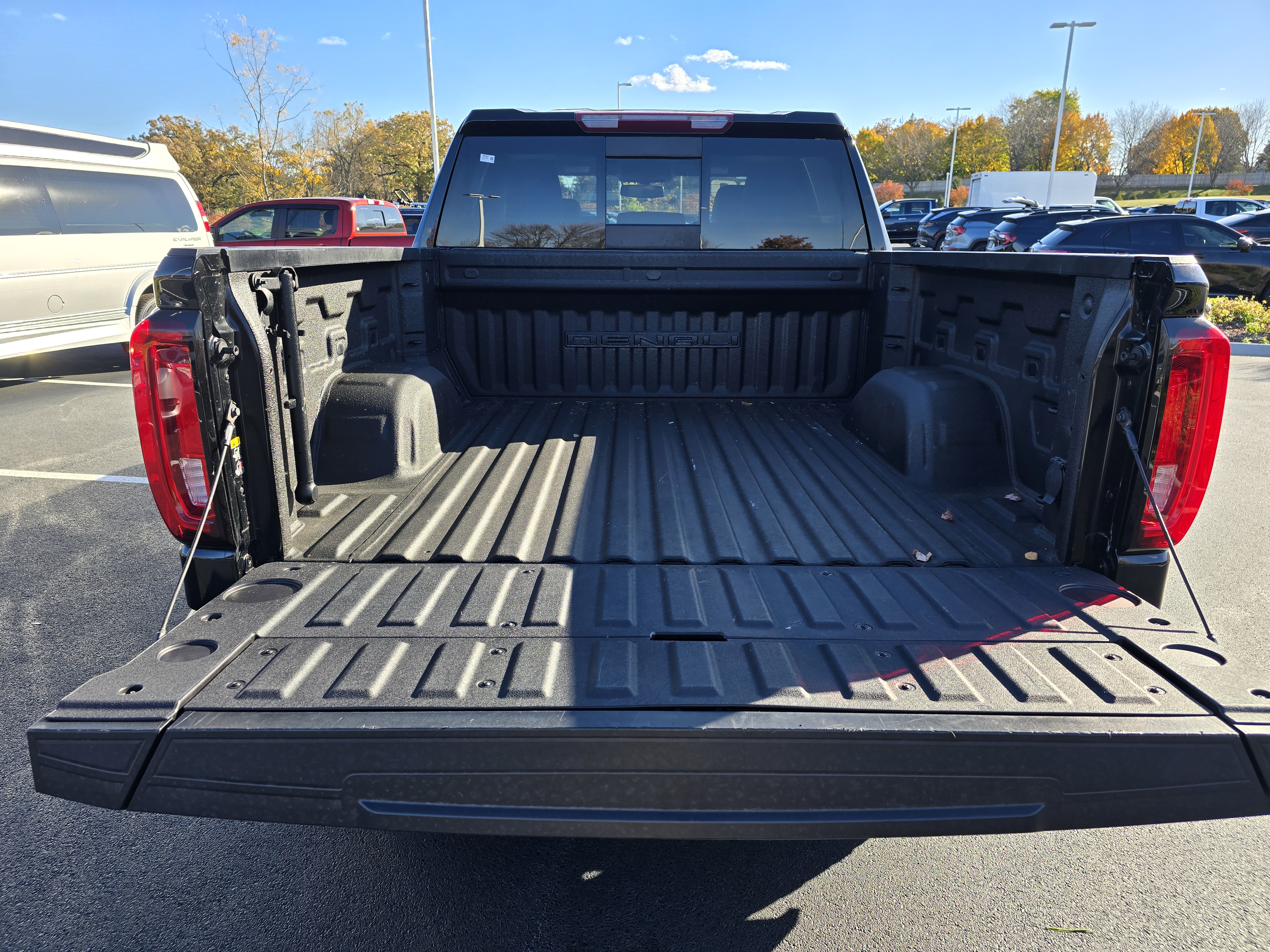 2020 GMC Sierra 1500 Denali 8