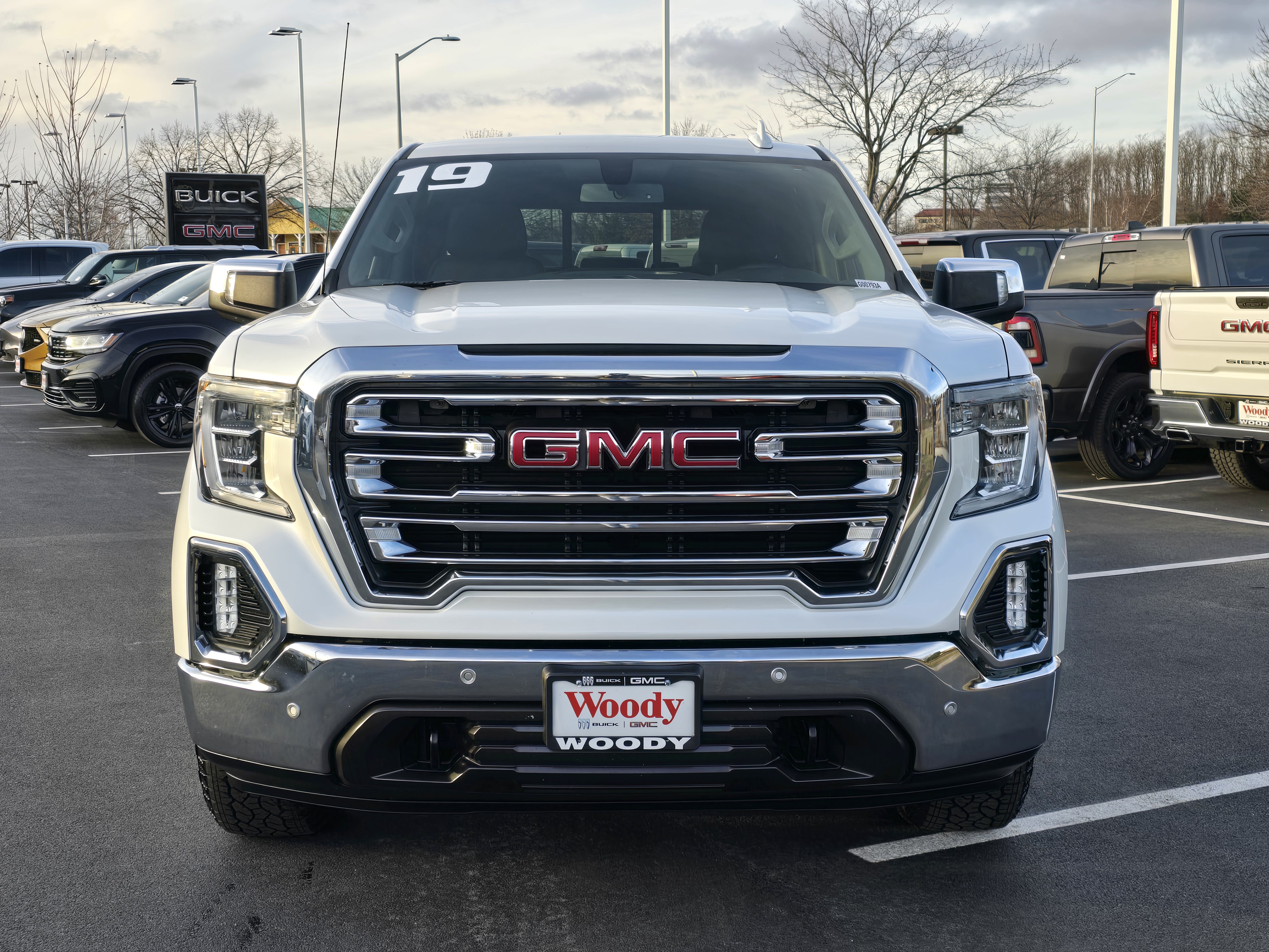 2019 GMC Sierra 1500 SLT 3