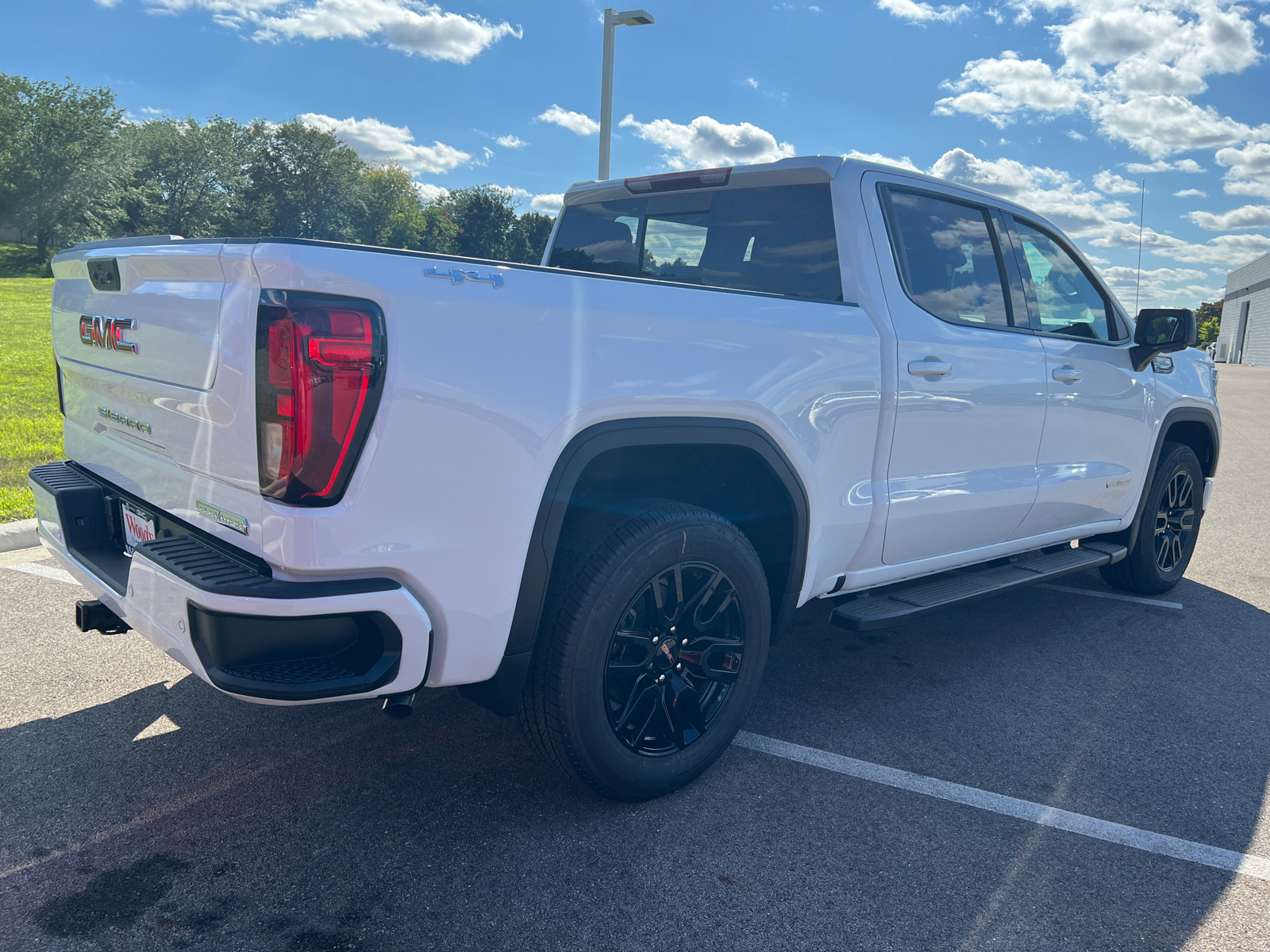 2024 GMC Sierra 1500 Elevation 7