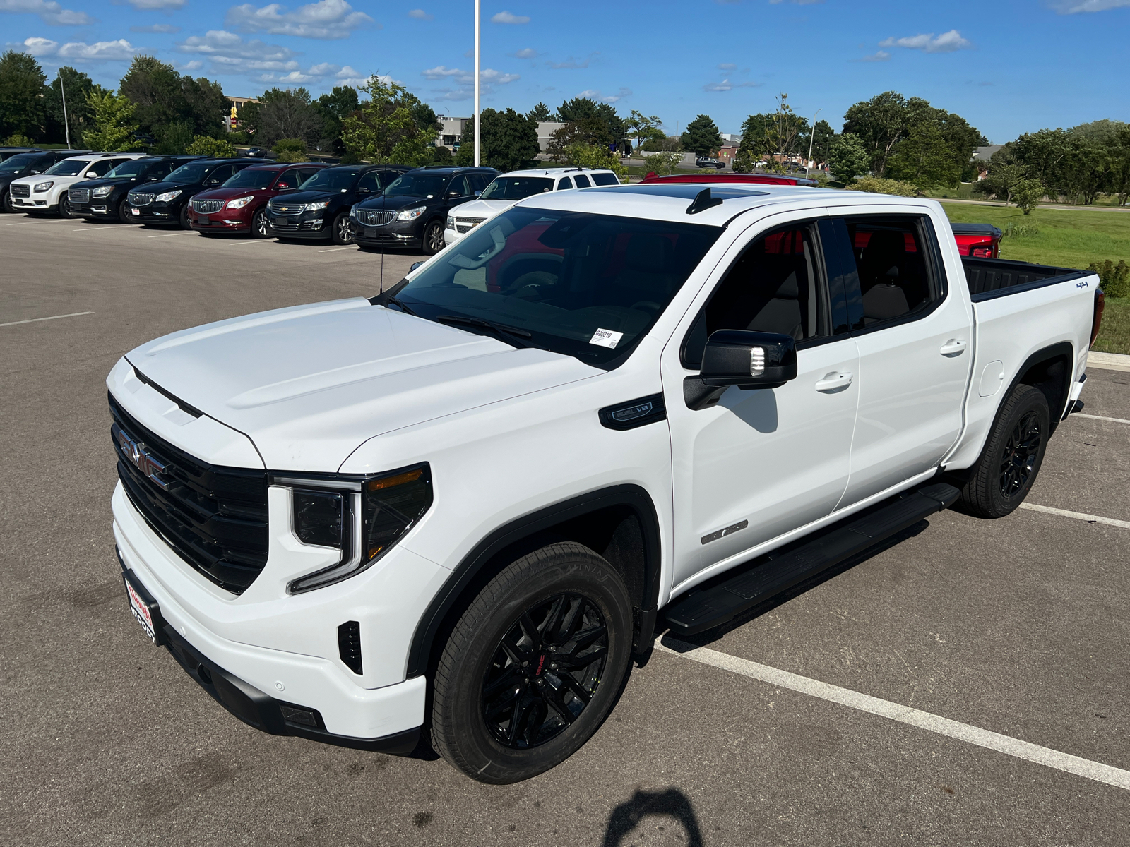 2024 GMC Sierra 1500 Elevation 9