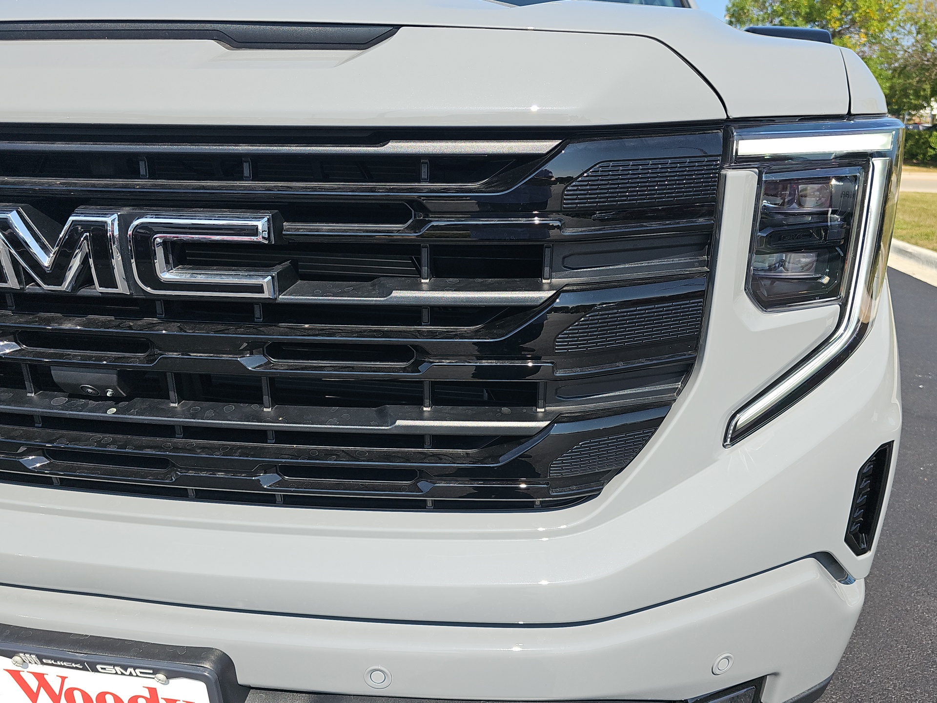 2024 GMC Sierra 1500 Elevation 10