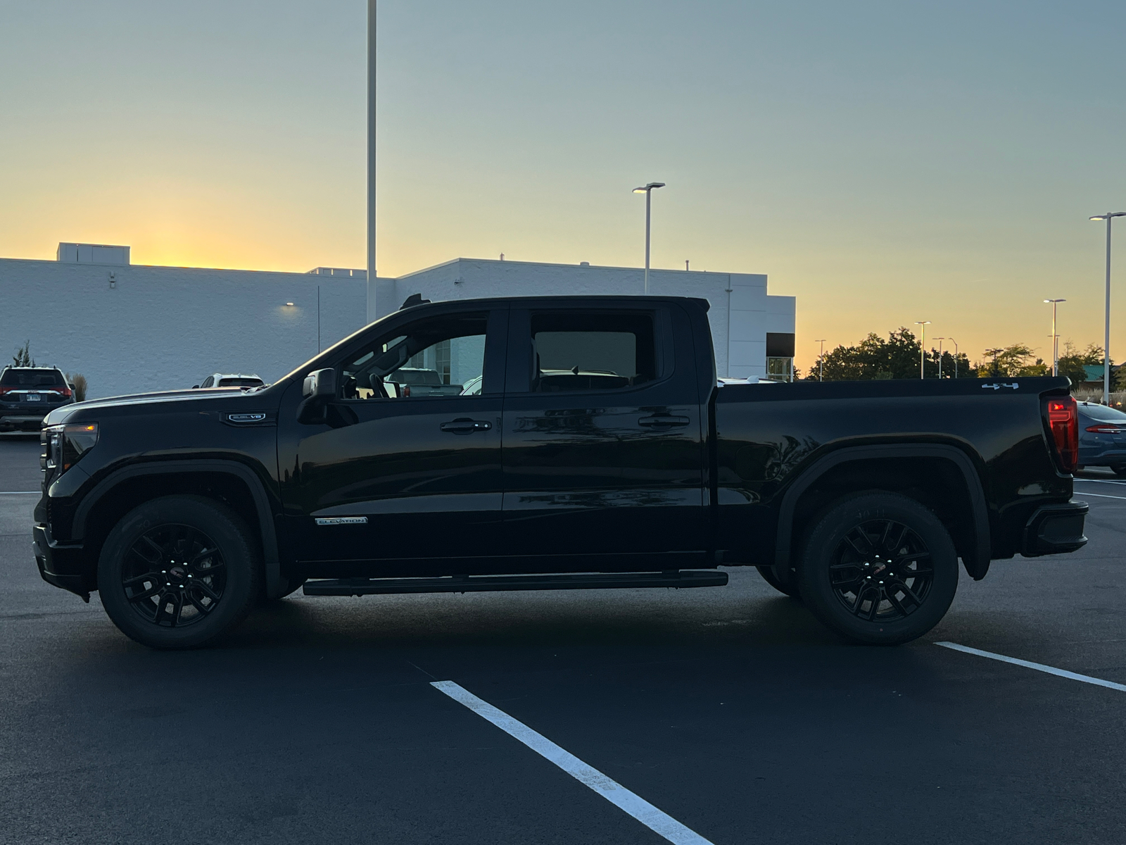 2024 GMC Sierra 1500 Elevation 5