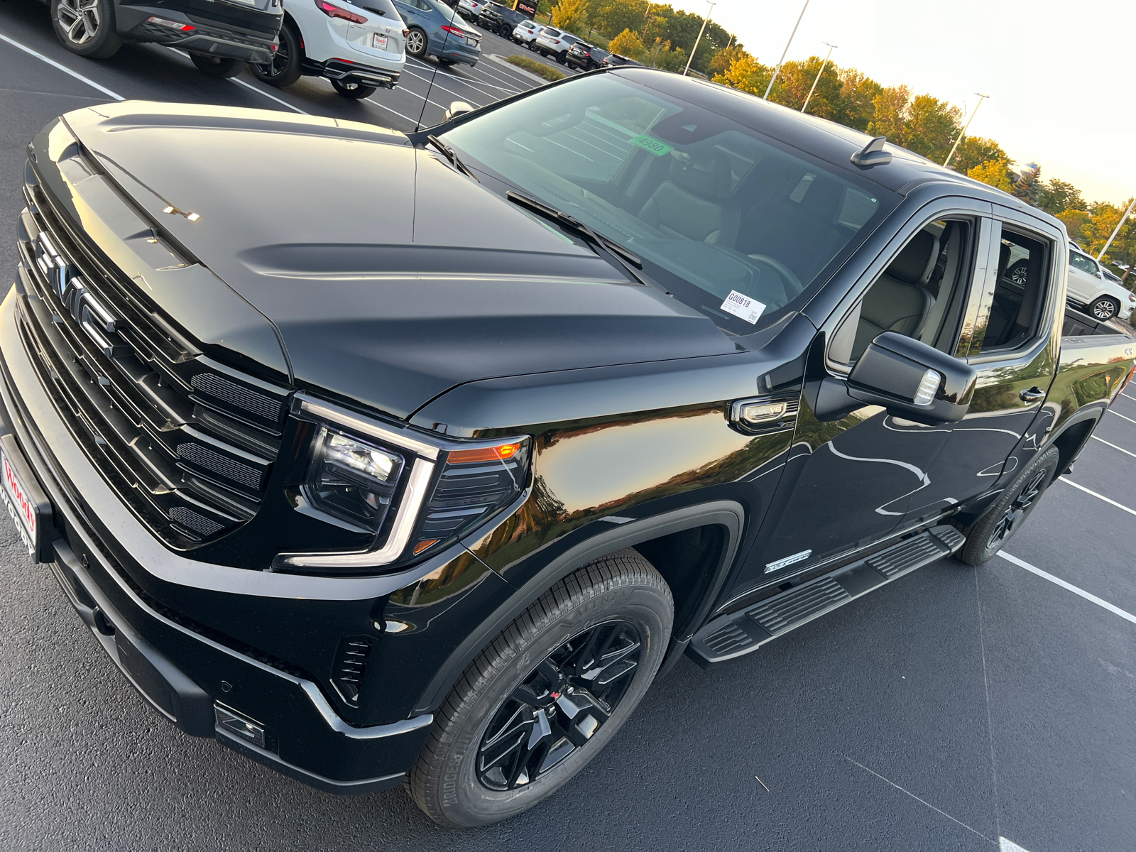 2024 GMC Sierra 1500 Elevation 10