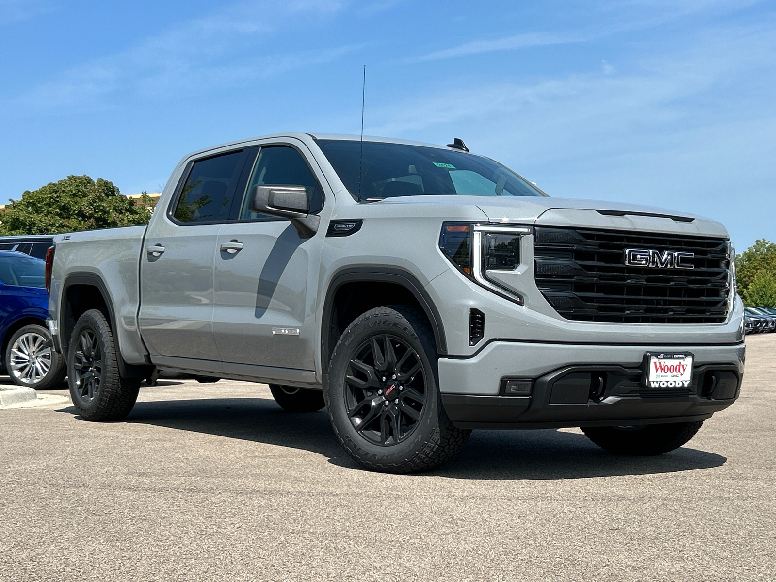 2024 GMC Sierra 1500 Elevation 2