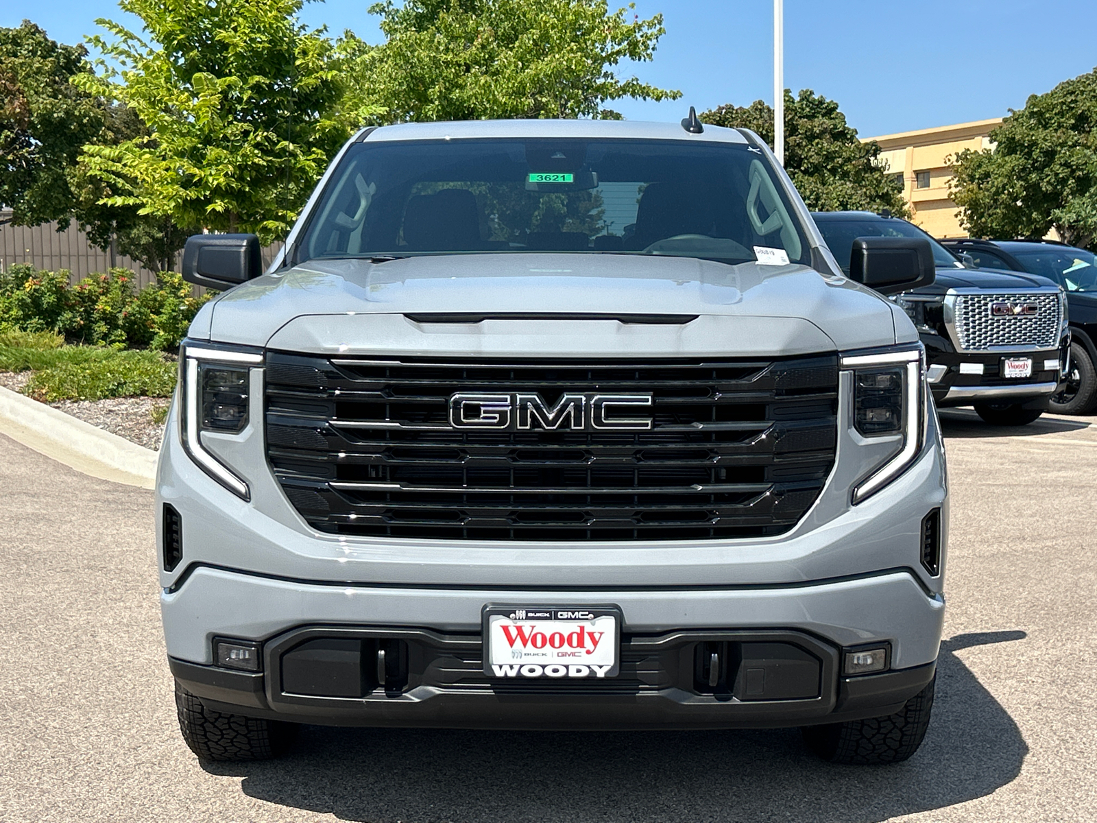 2024 GMC Sierra 1500 Elevation 3