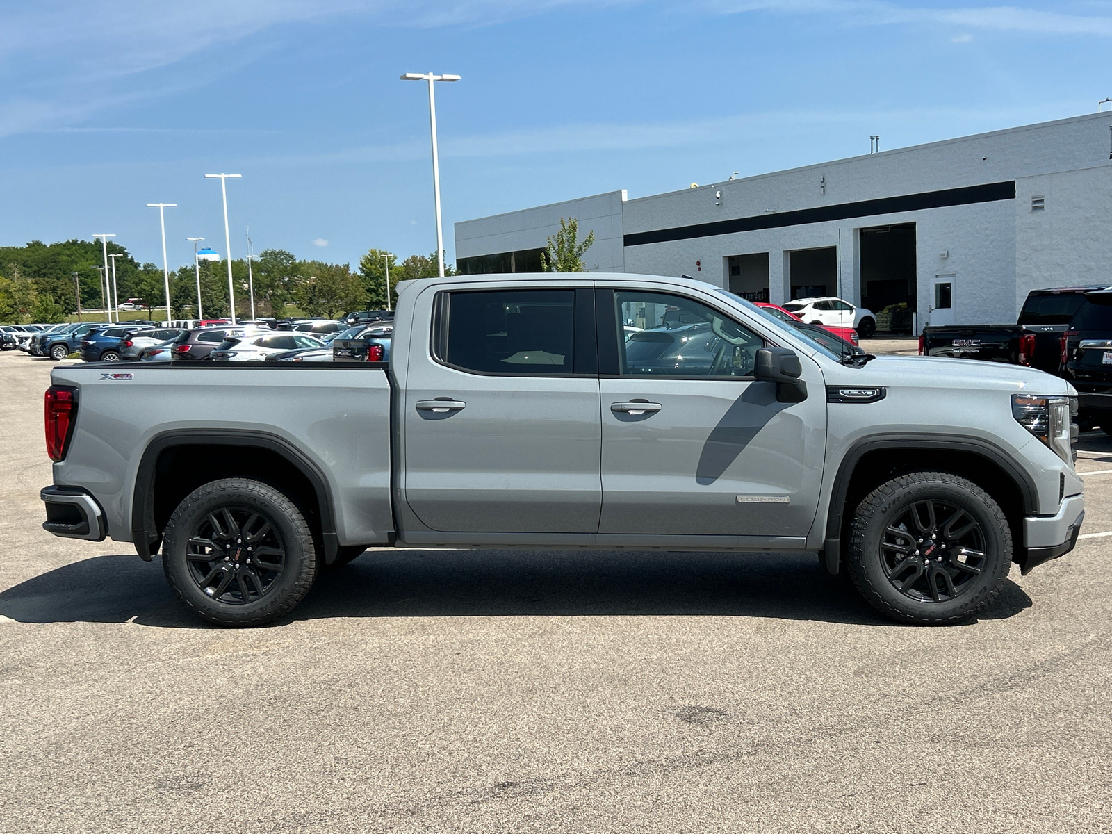 2024 GMC Sierra 1500 Elevation 9