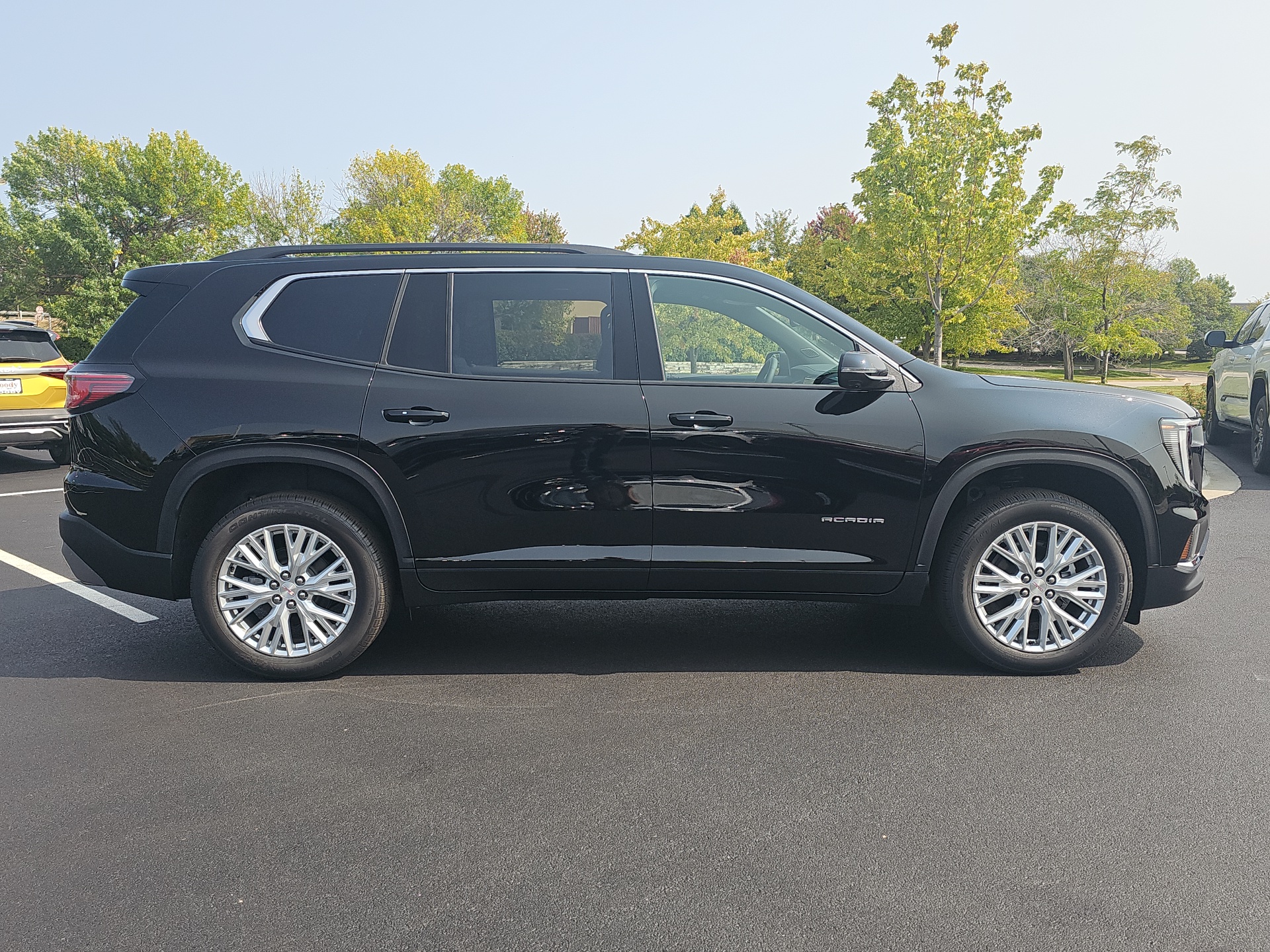 2024 GMC Acadia Elevation 9