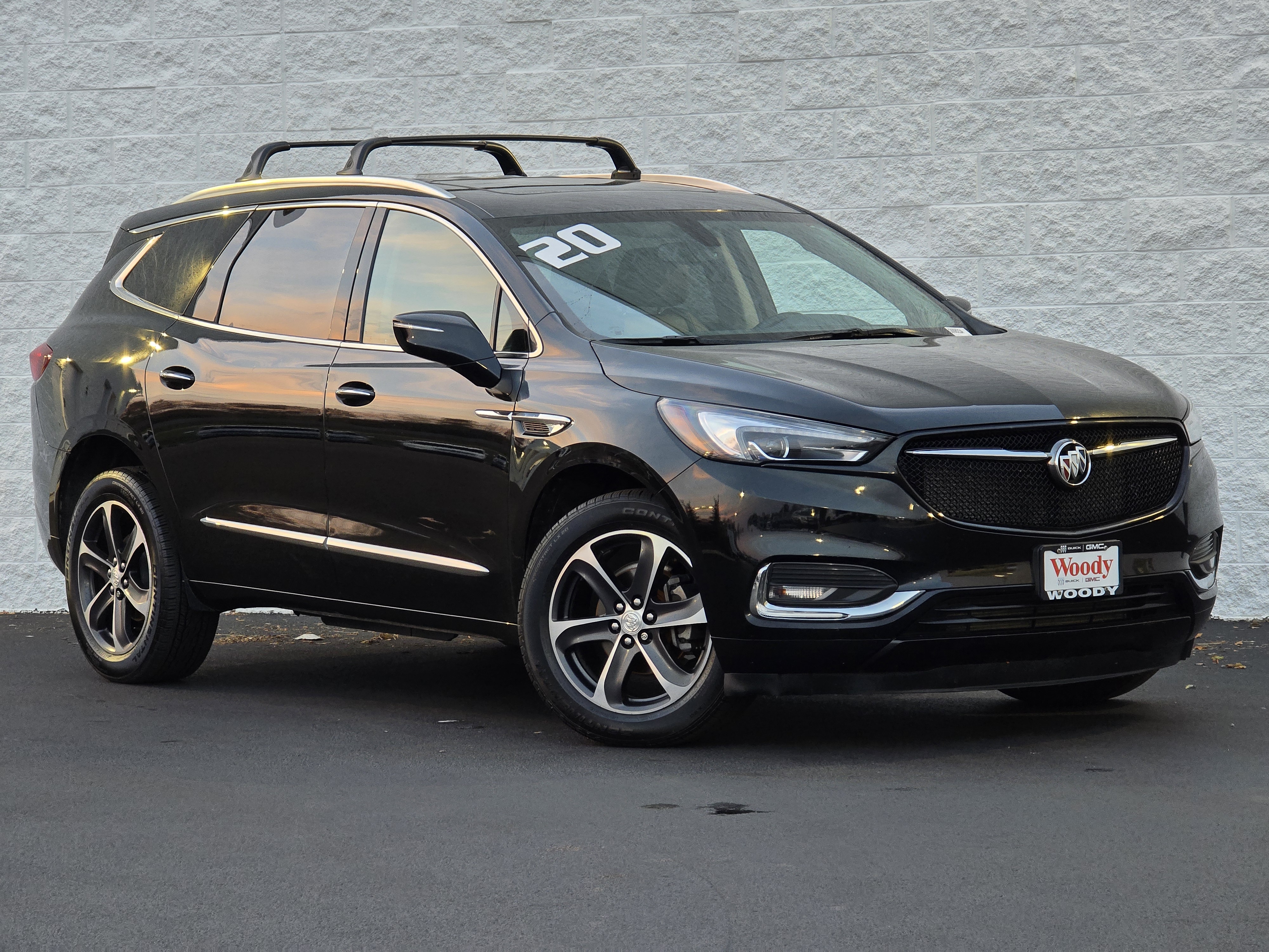 2020 Buick Enclave Essence 2