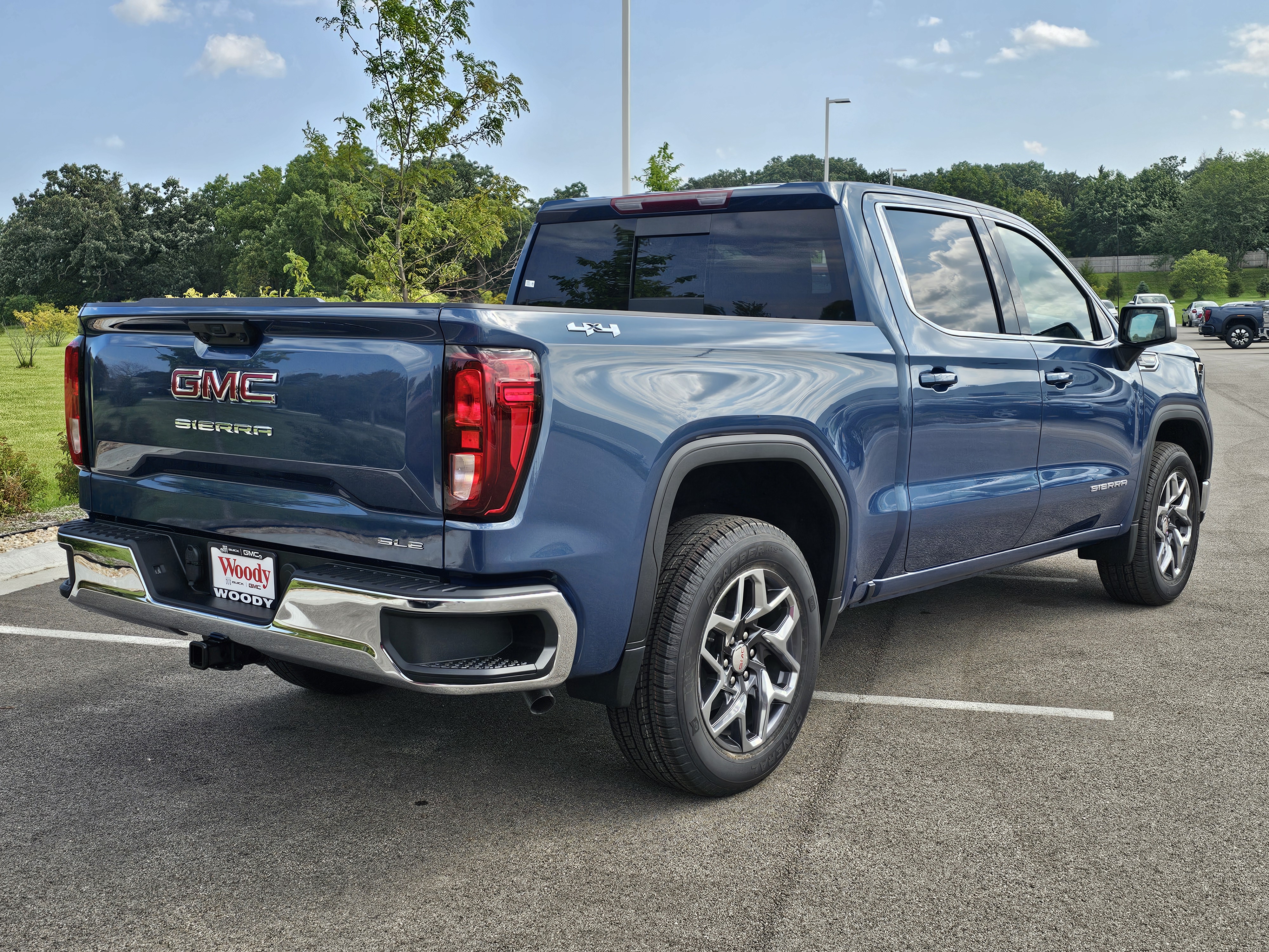 2024 GMC Sierra 1500 SLE 7