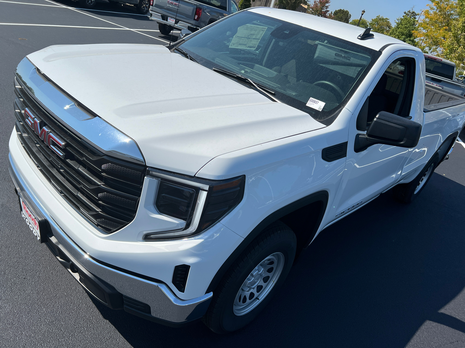 2024 GMC Sierra 1500 Pro 10