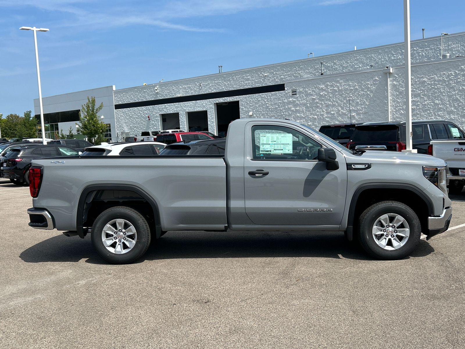 2024 GMC Sierra 1500 Pro 9