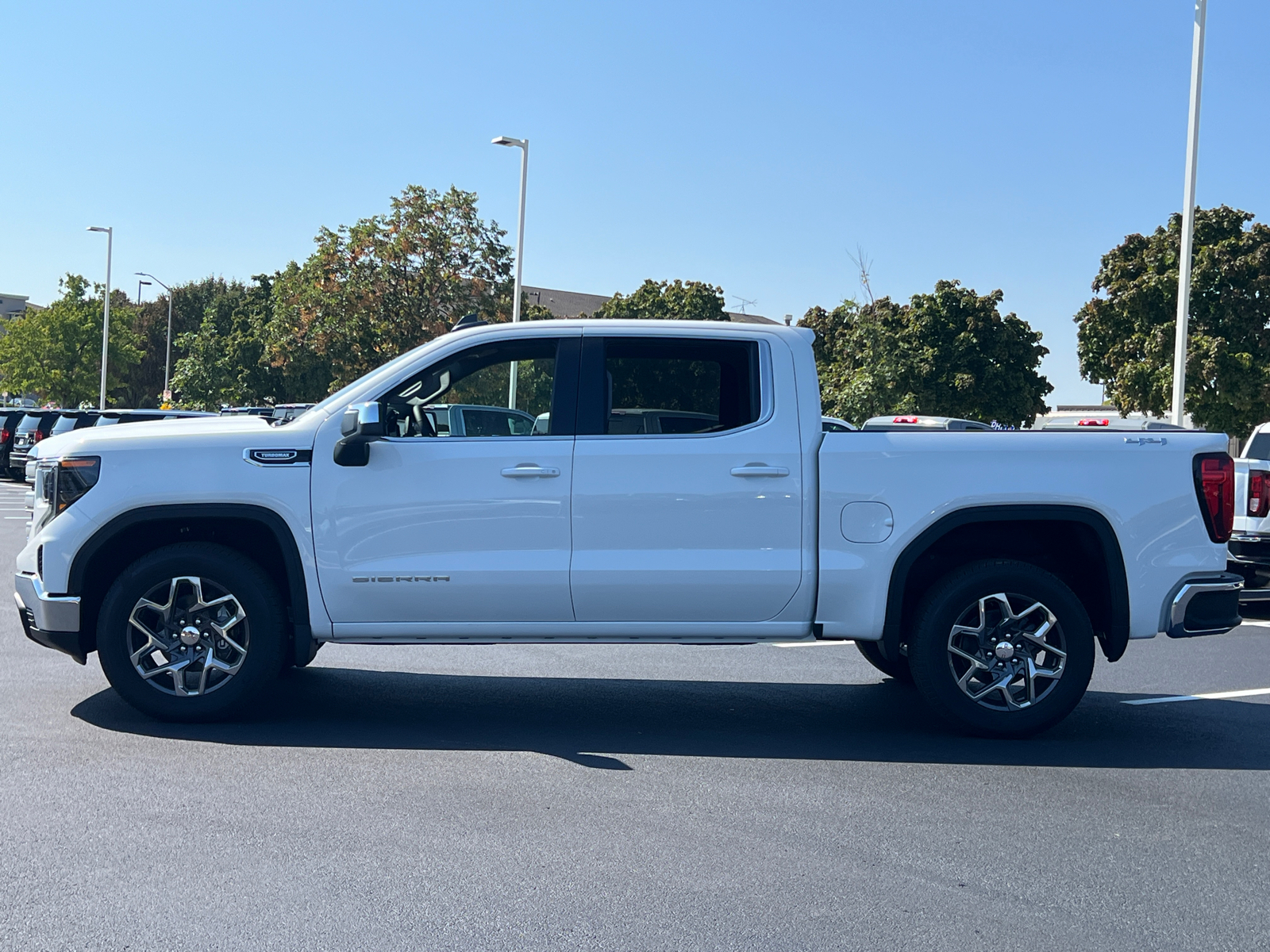 2024 GMC Sierra 1500 SLE 5