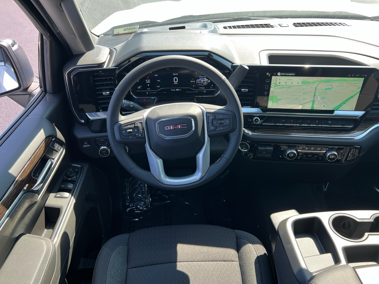 2024 GMC Sierra 1500 SLE 32