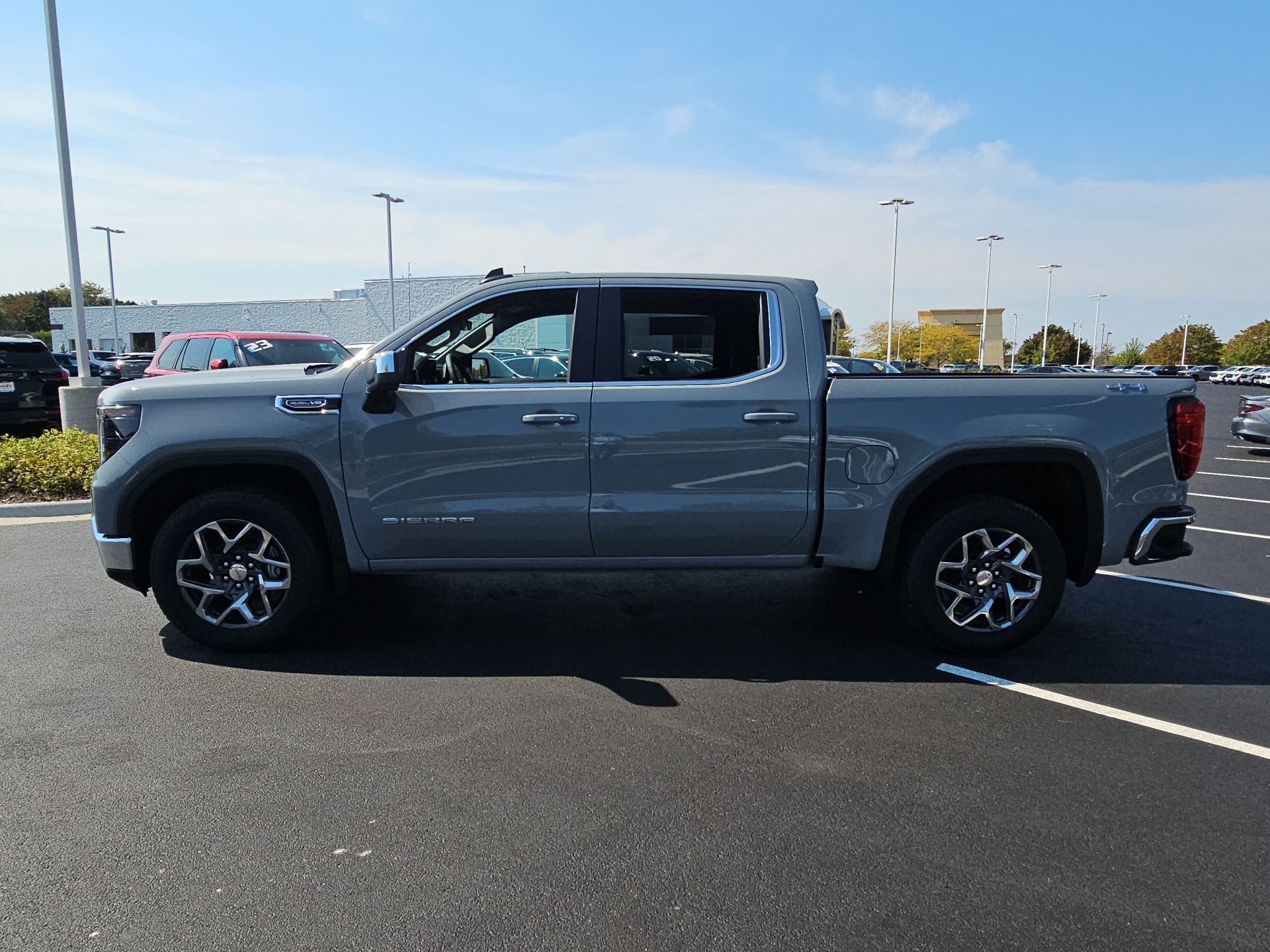 2024 GMC Sierra 1500 SLE 5