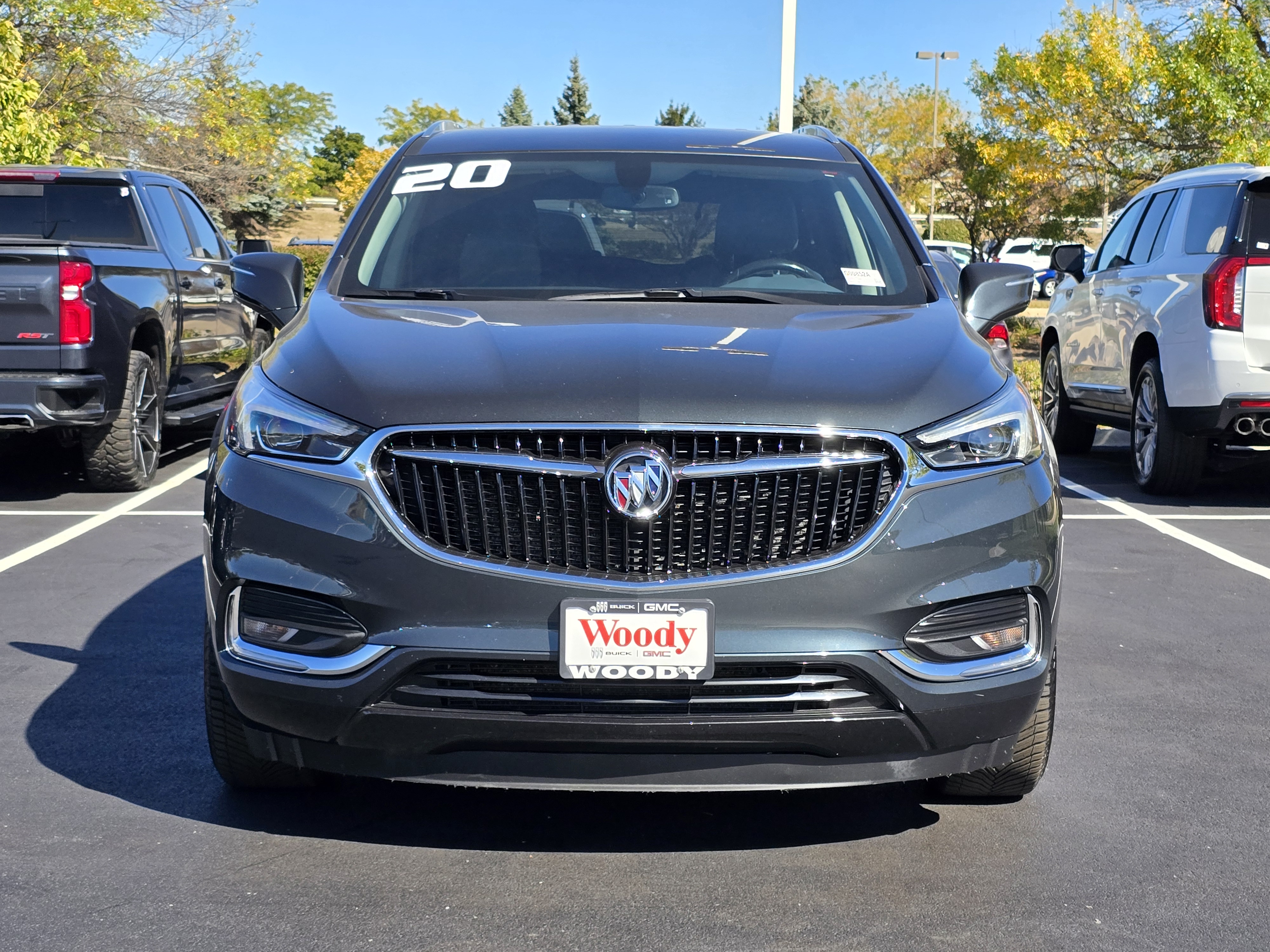 2020 Buick Enclave Essence 2