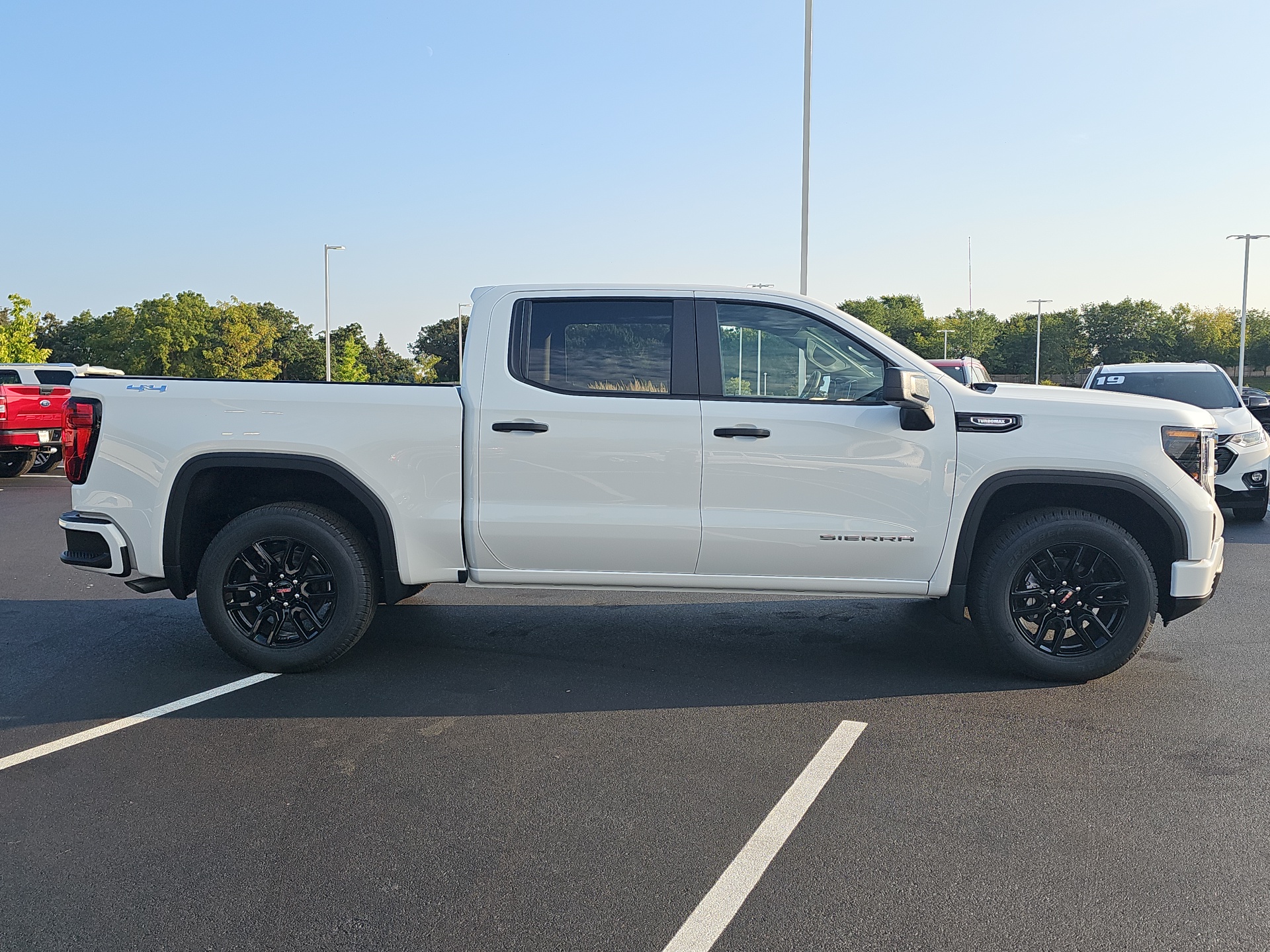 2024 GMC Sierra 1500 Pro 9