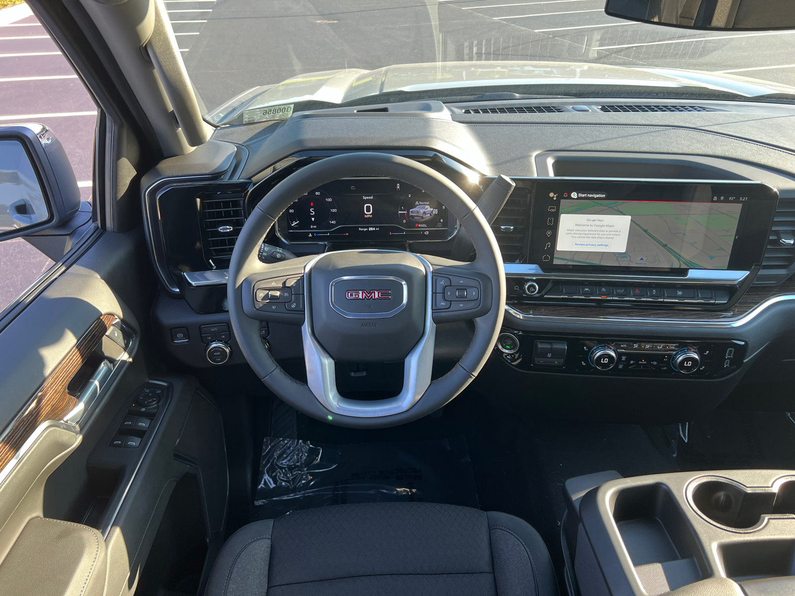 2024 GMC Sierra 1500 SLE 32