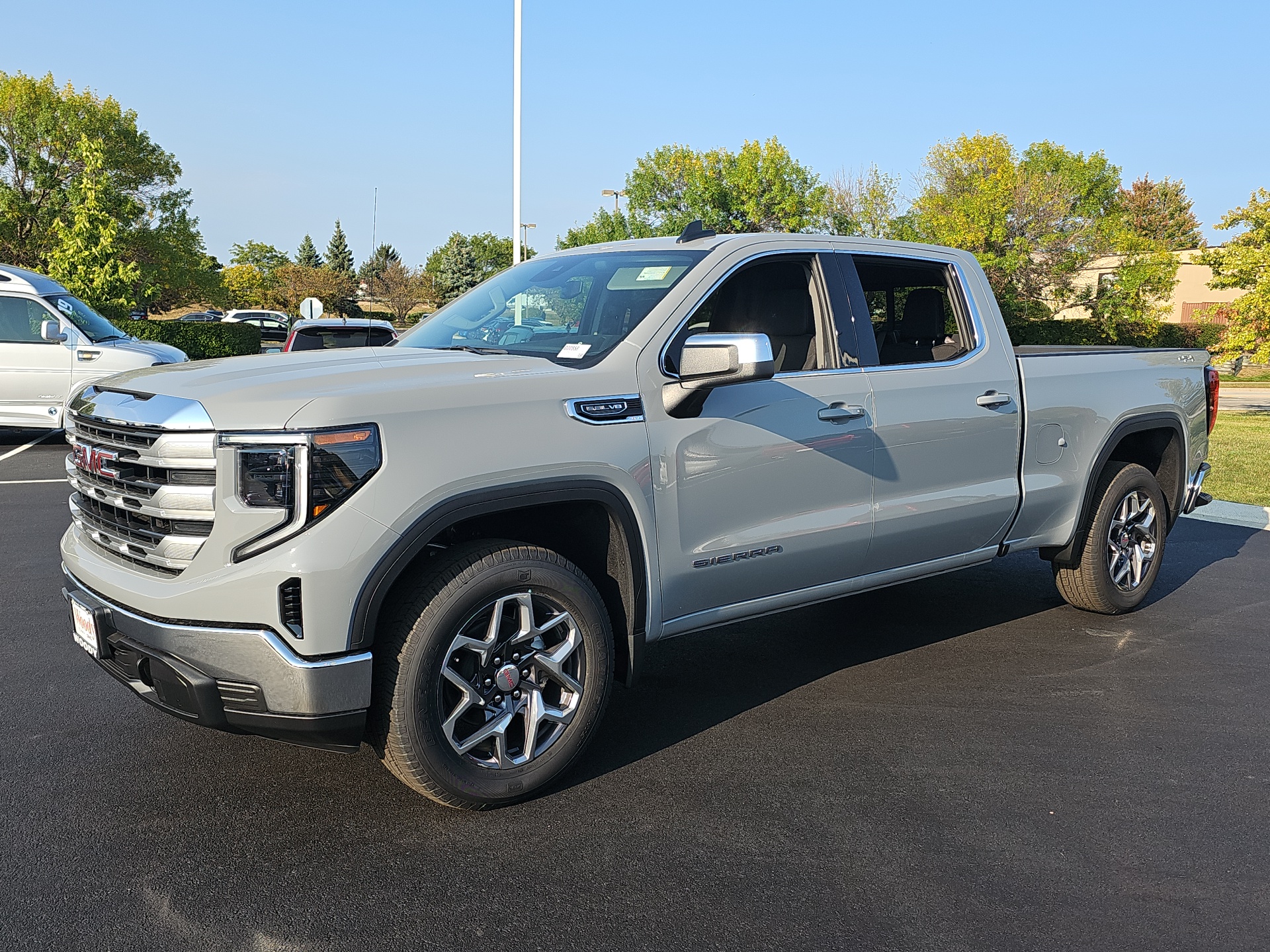 2024 GMC Sierra 1500 SLE 4