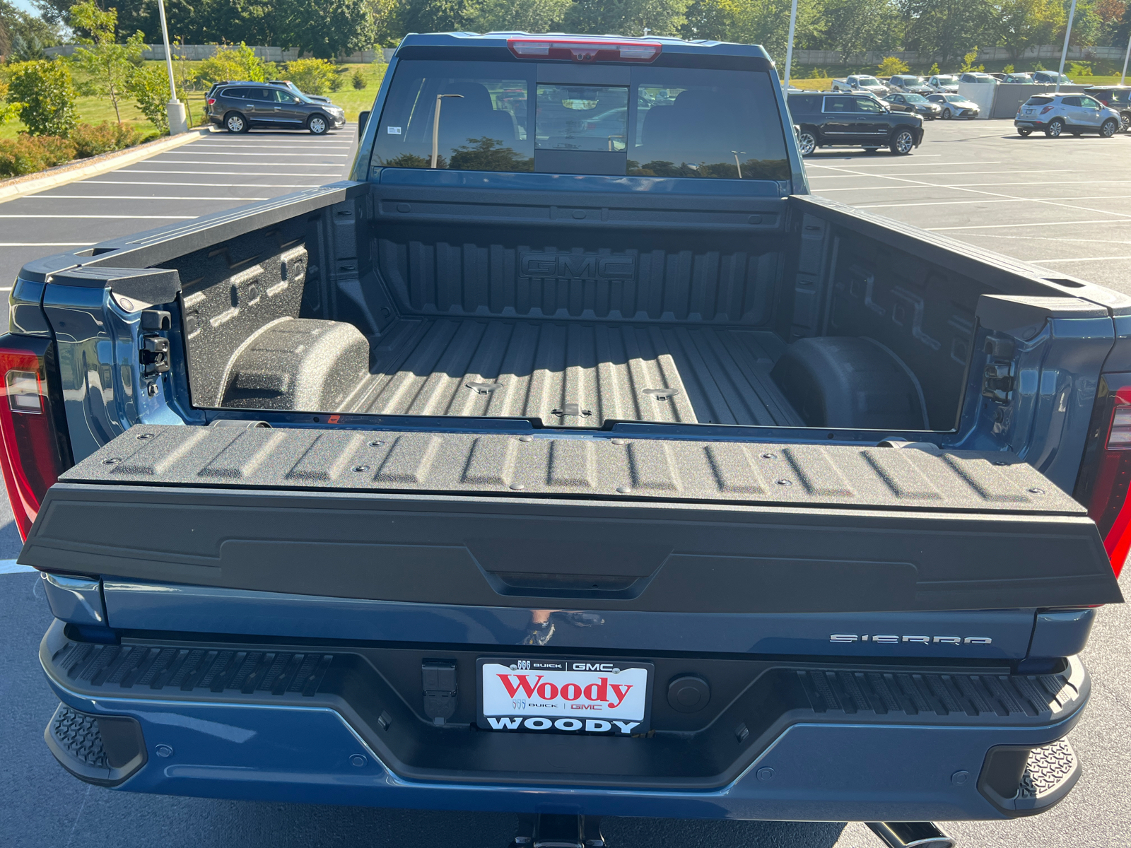 2025 GMC Sierra 2500HD Denali 37