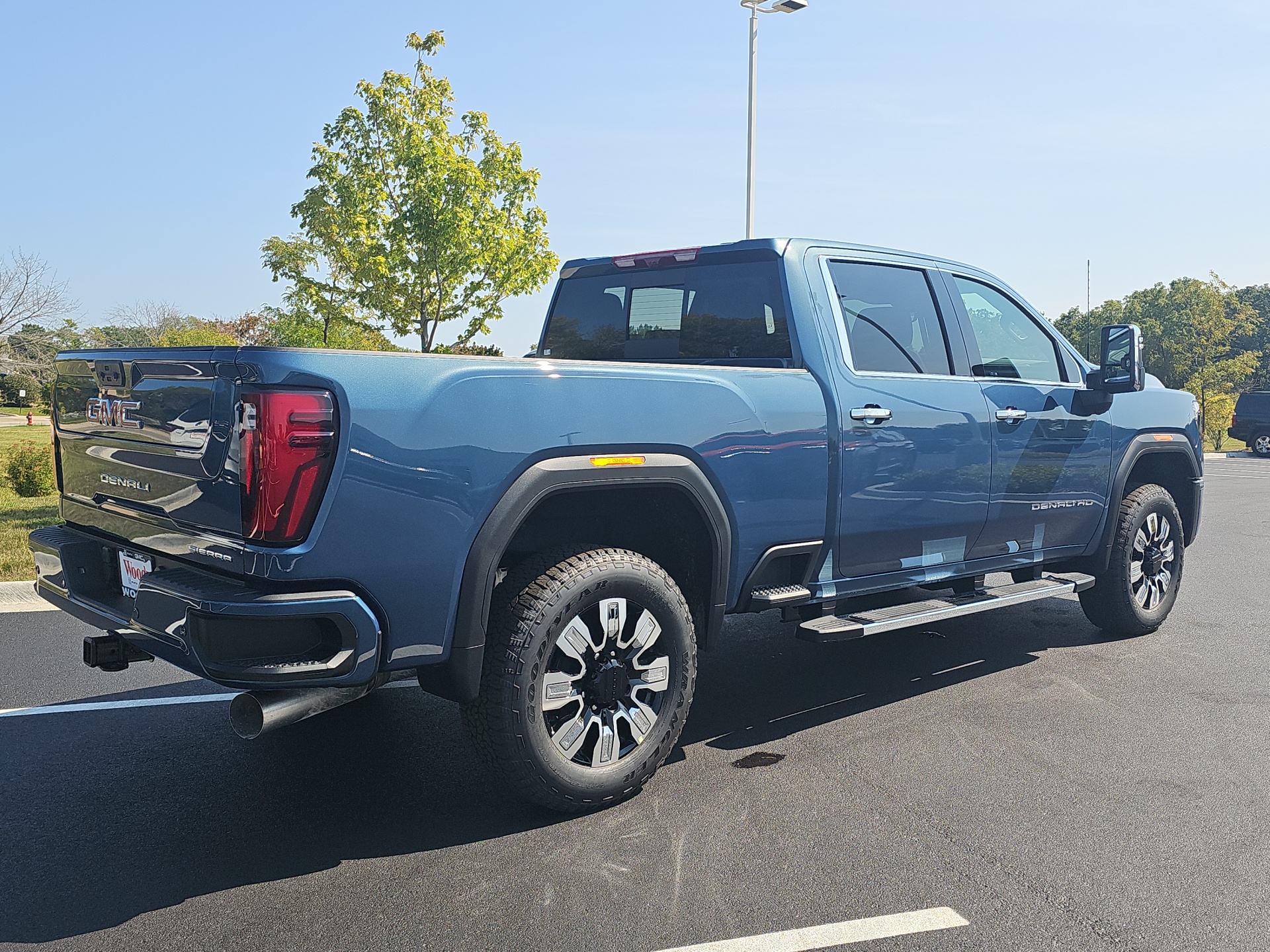 2025 GMC Sierra 2500HD Denali 8