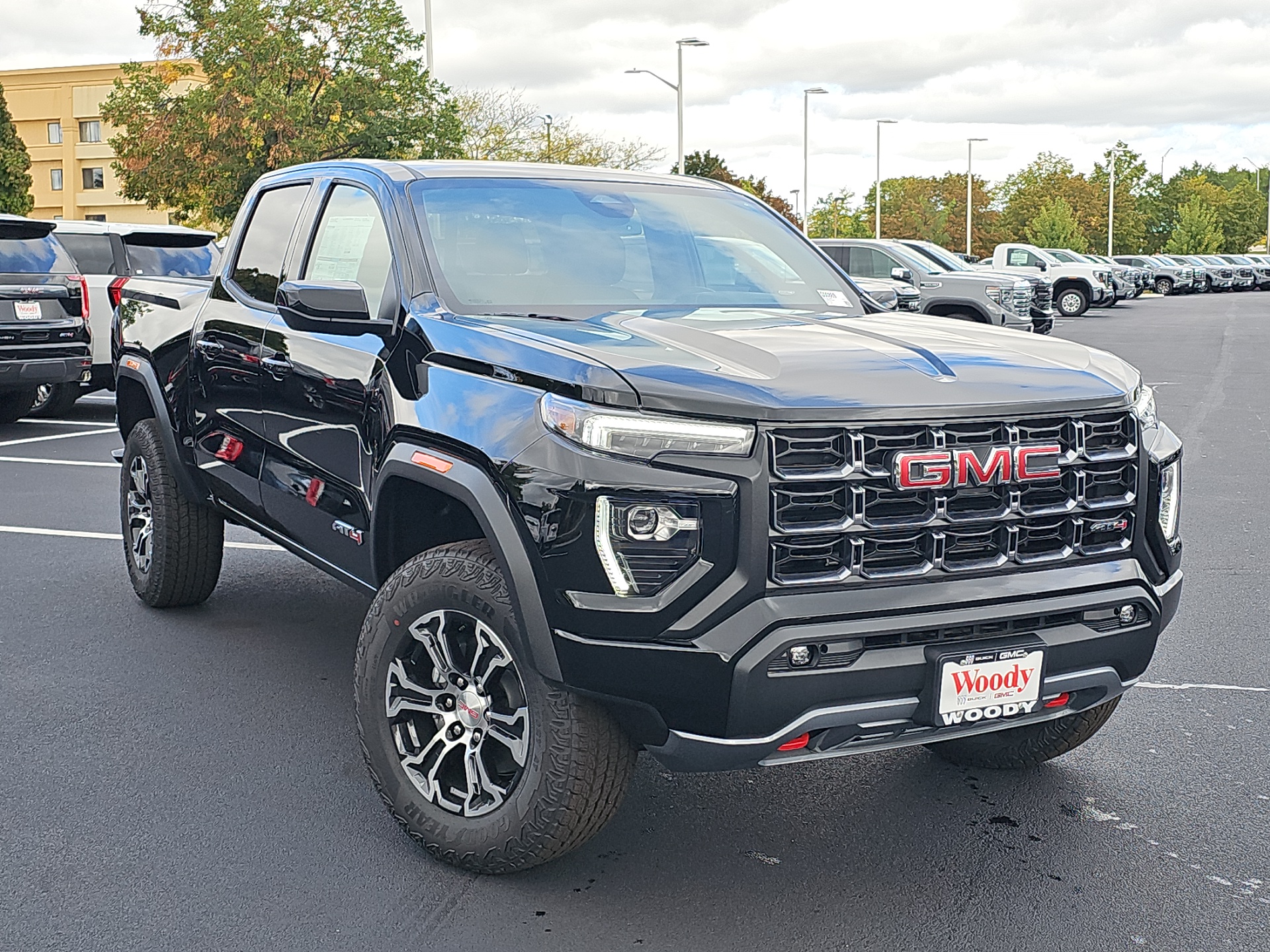 2024 GMC Canyon AT4 2