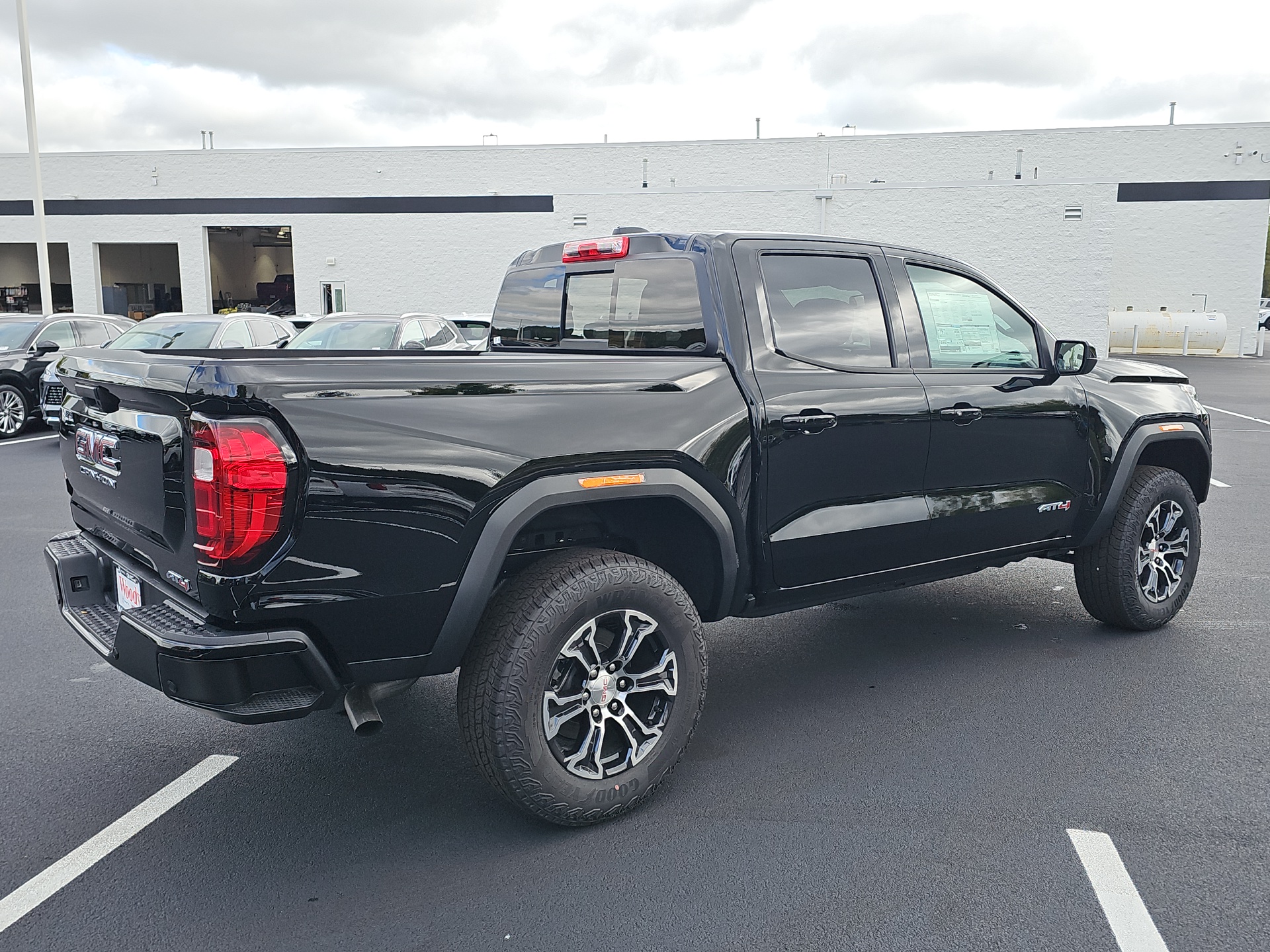 2024 GMC Canyon AT4 8