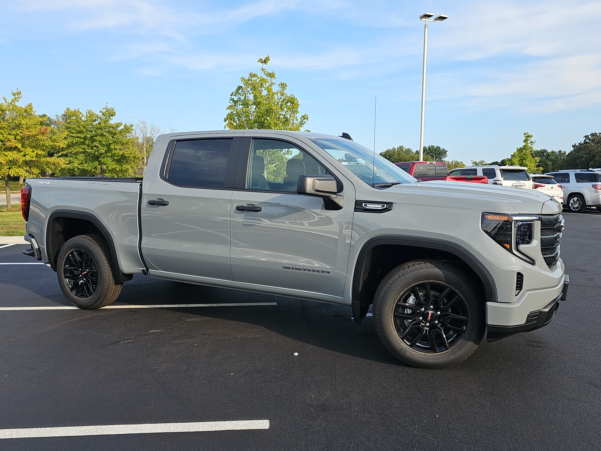 2024 GMC Sierra 1500 Pro 2