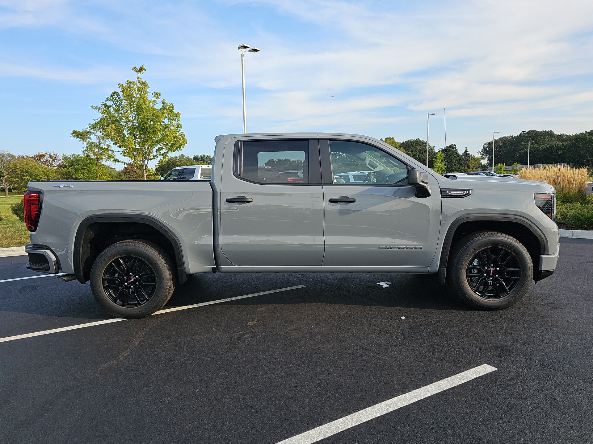 2024 GMC Sierra 1500 Pro 9