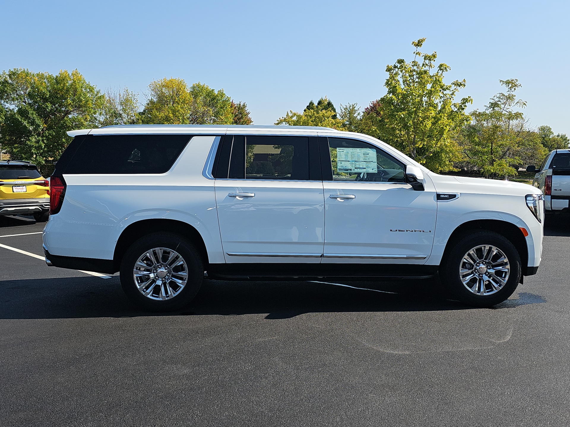 2024 GMC Yukon XL Denali 9