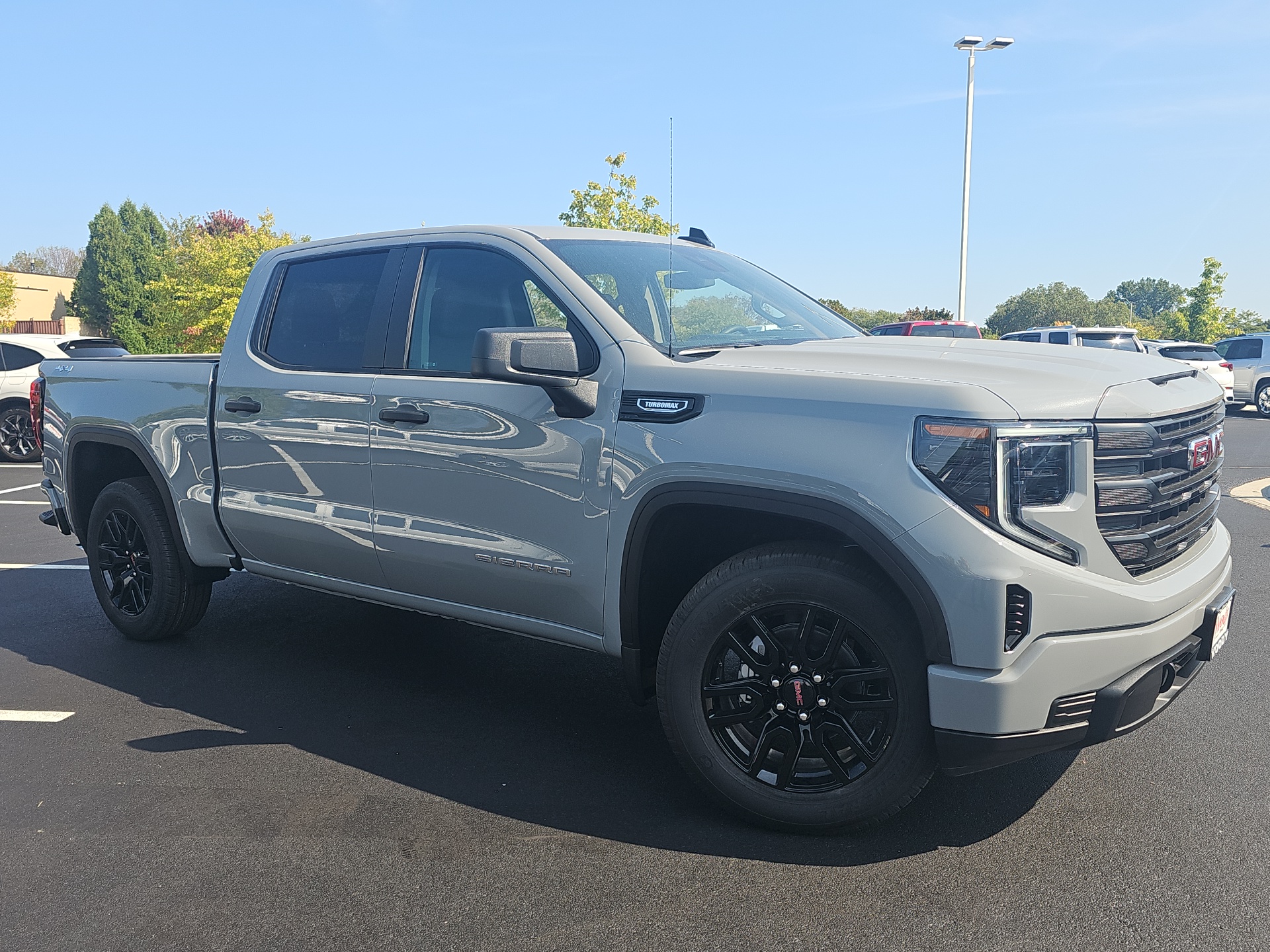 2024 GMC Sierra 1500 Pro 2