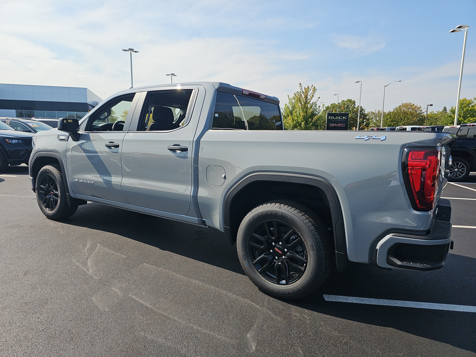 2024 GMC Sierra 1500 Pro 38