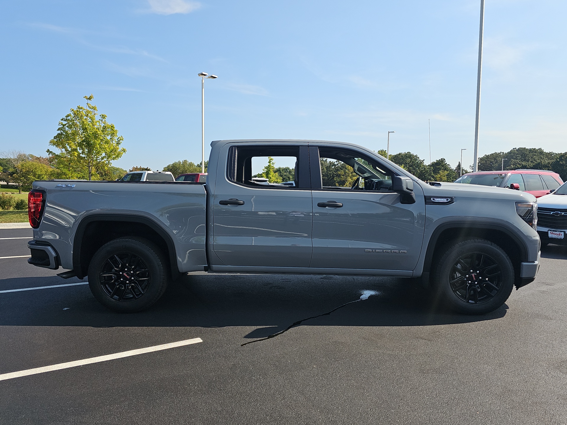 2024 GMC Sierra 1500 Pro 41