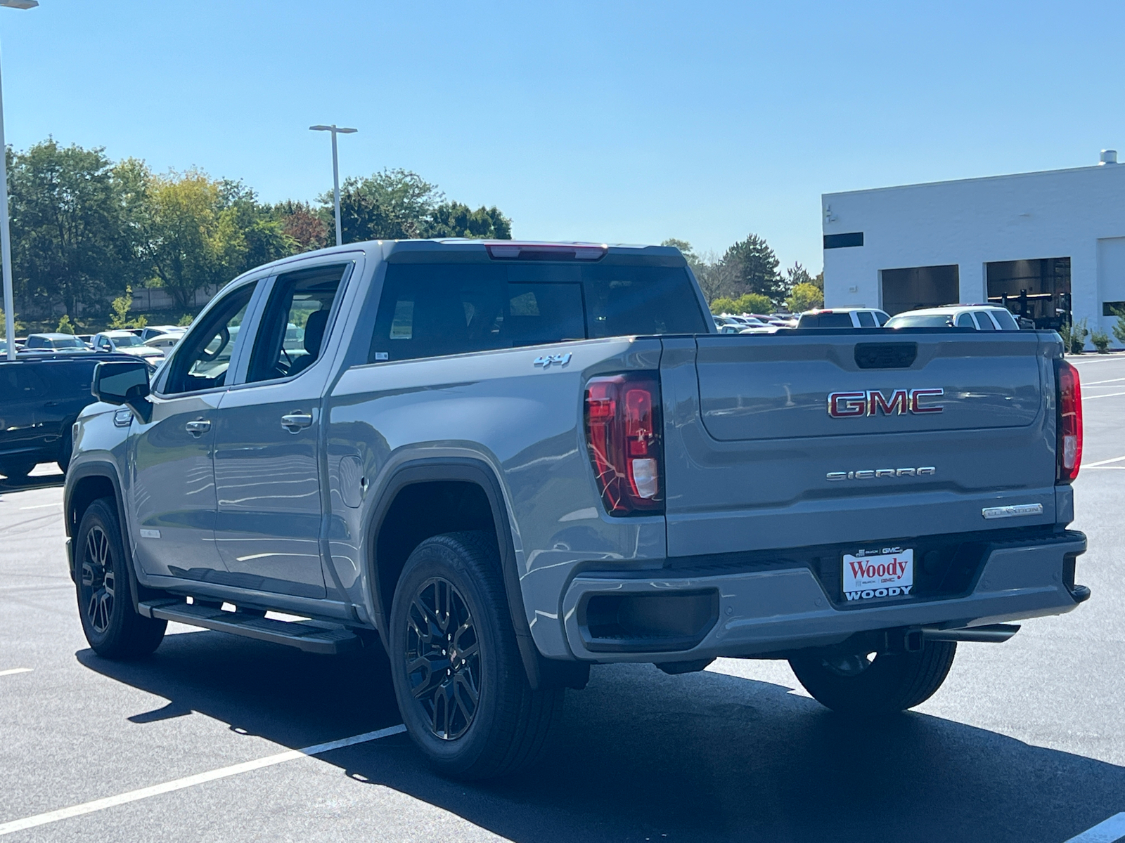 2024 GMC Sierra 1500 Elevation 6