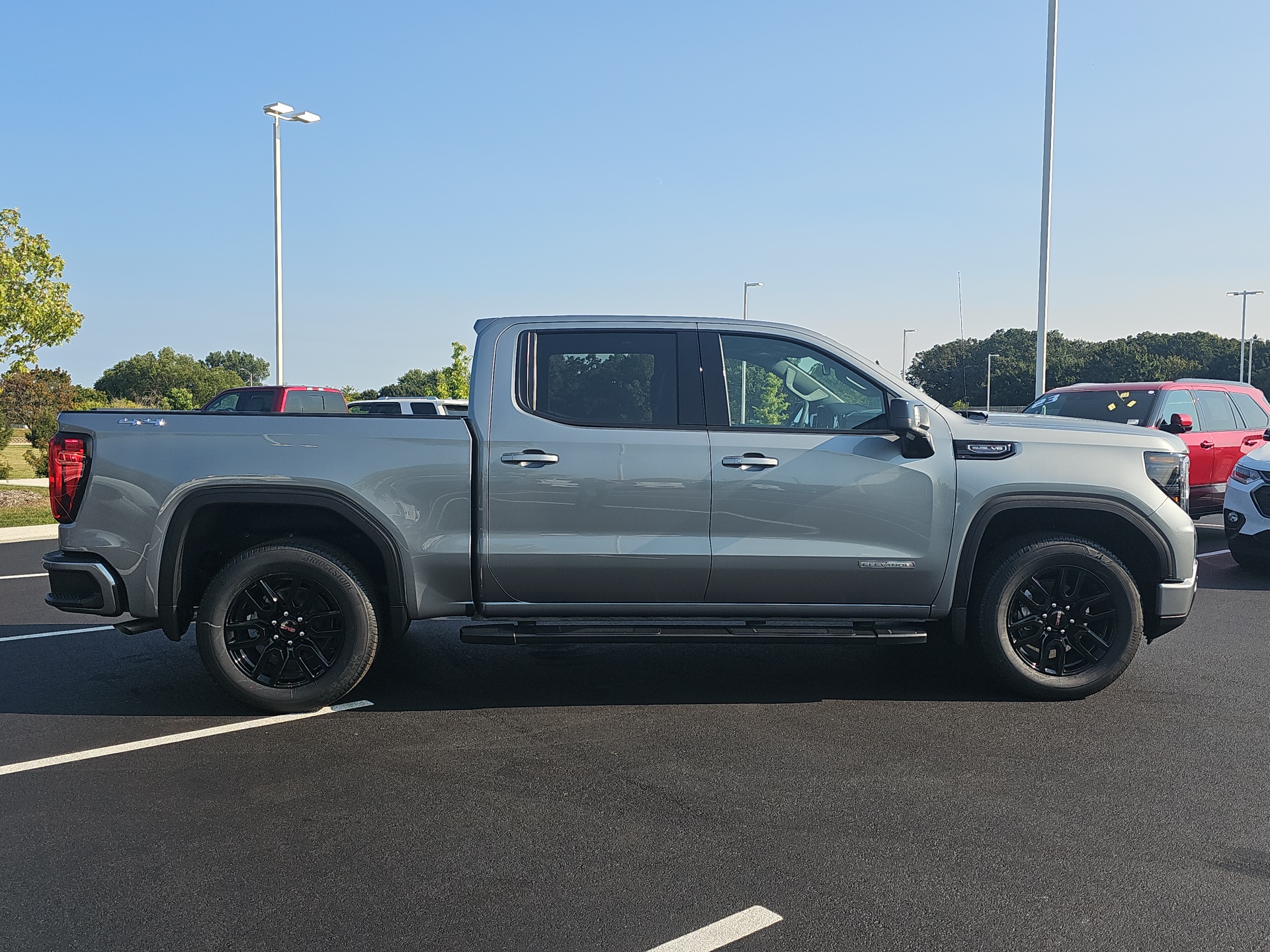 2024 GMC Sierra 1500 Elevation 9